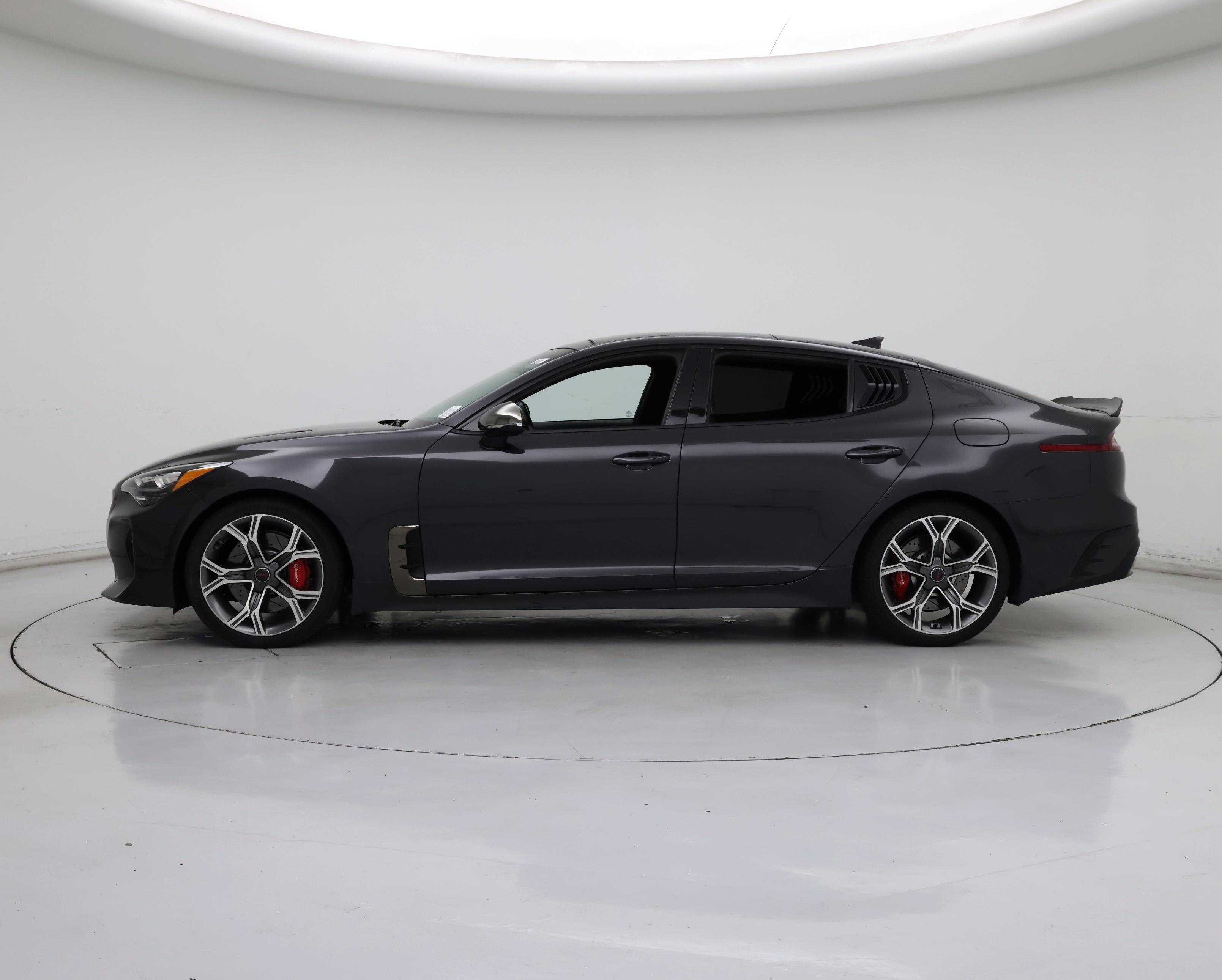Thumbnail: 2019 Kia Stinger - 3