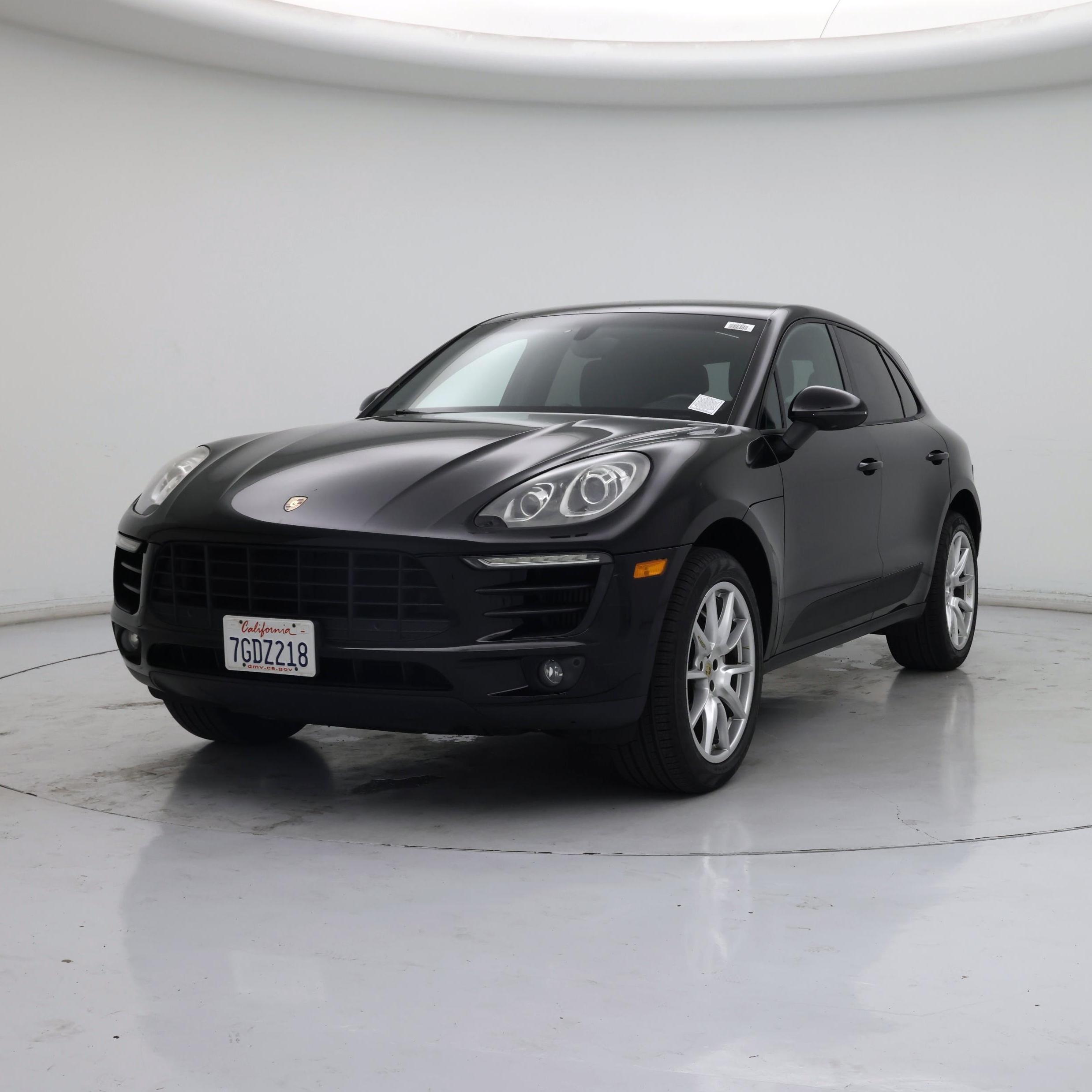 Thumbnail: 2015 Porsche Macan - 4