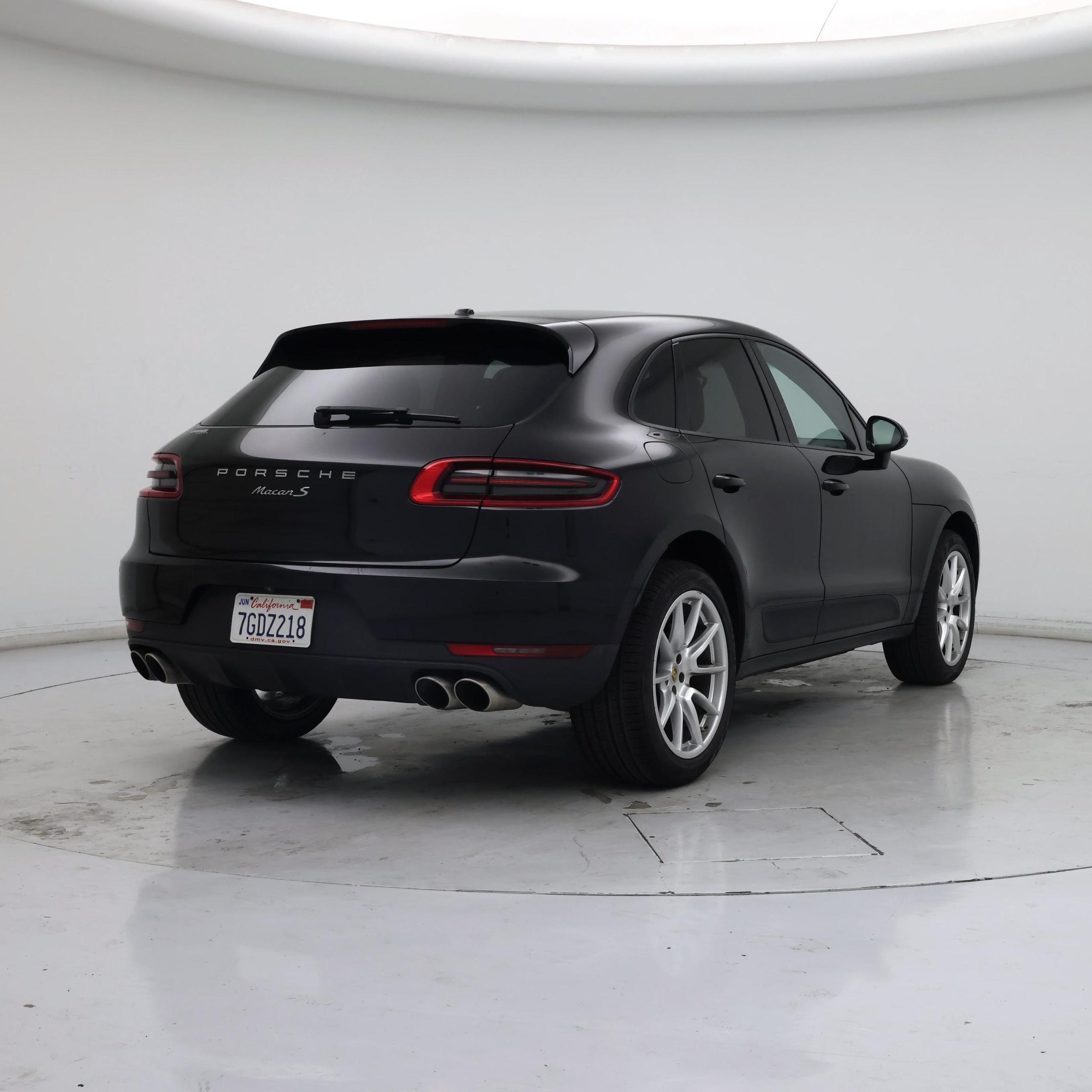 Thumbnail: 2015 Porsche Macan - 8