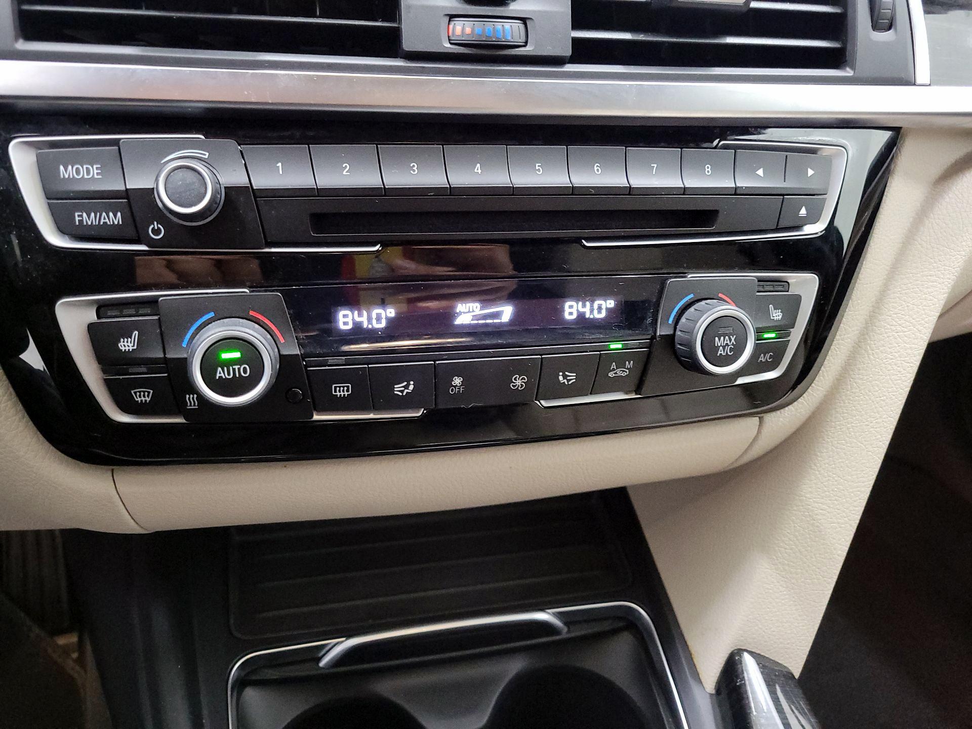 Thumbnail: 2018 BMW 3 Series - 17