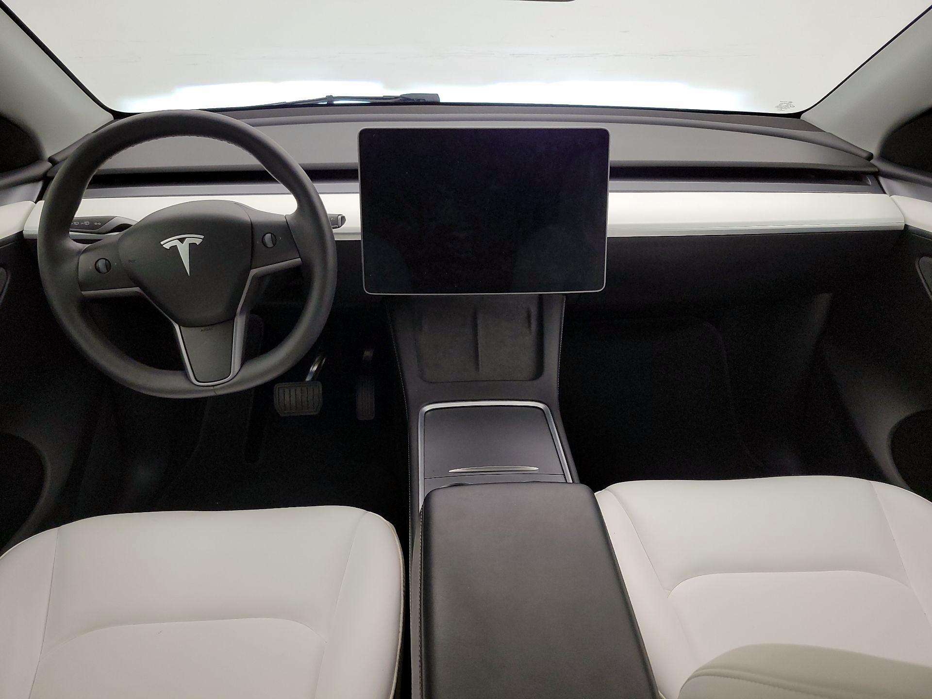 Thumbnail: 2024 Tesla Model Y - 9