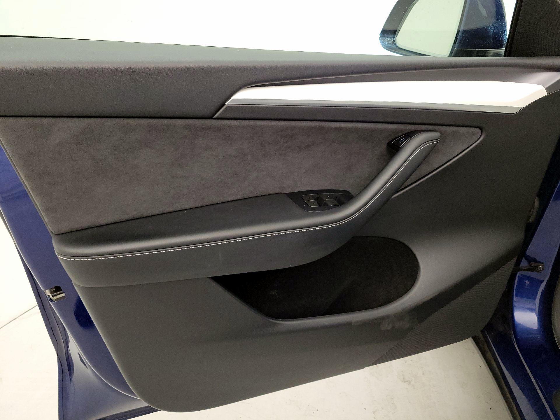 Thumbnail: 2024 Tesla Model Y - 12