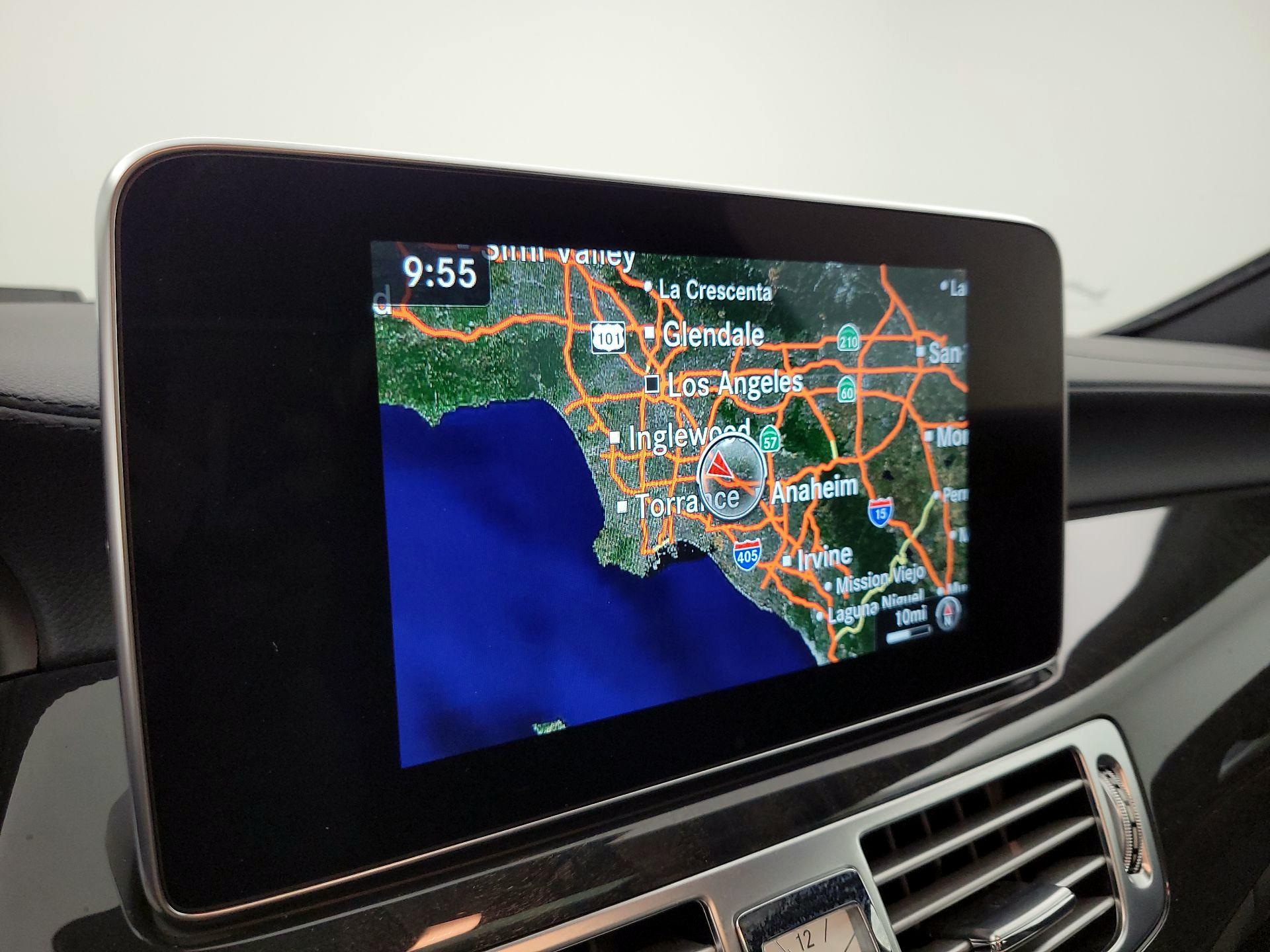 Thumbnail: 2017 Mercedes-Benz CLS - 14