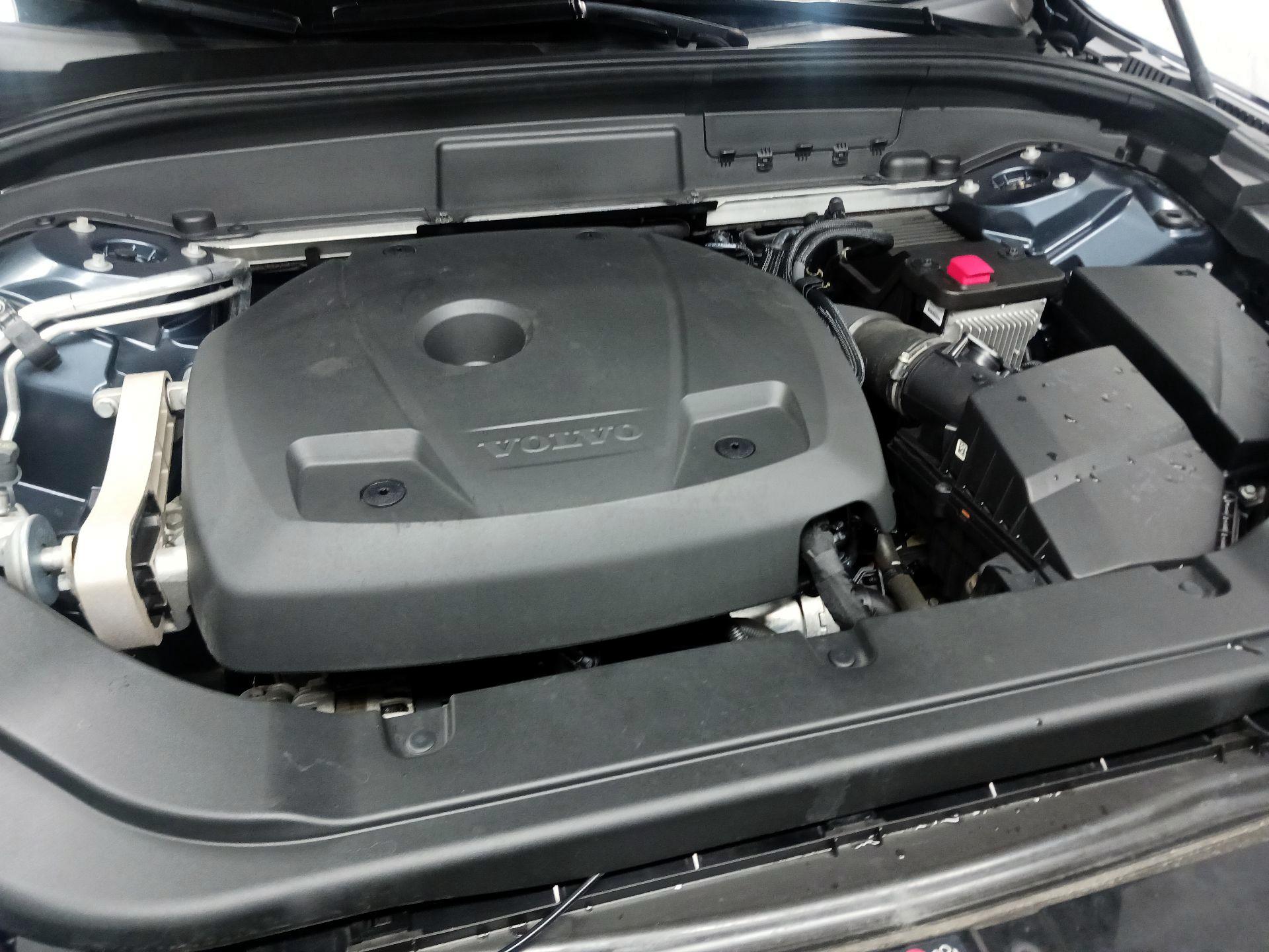 Thumbnail: 2021 Volvo XC60 - 19