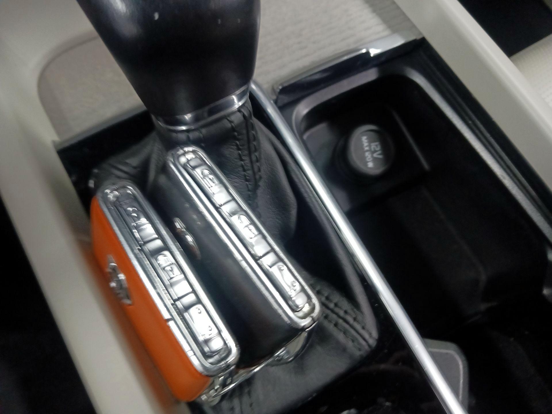 Thumbnail: 2021 Volvo XC60 - 20