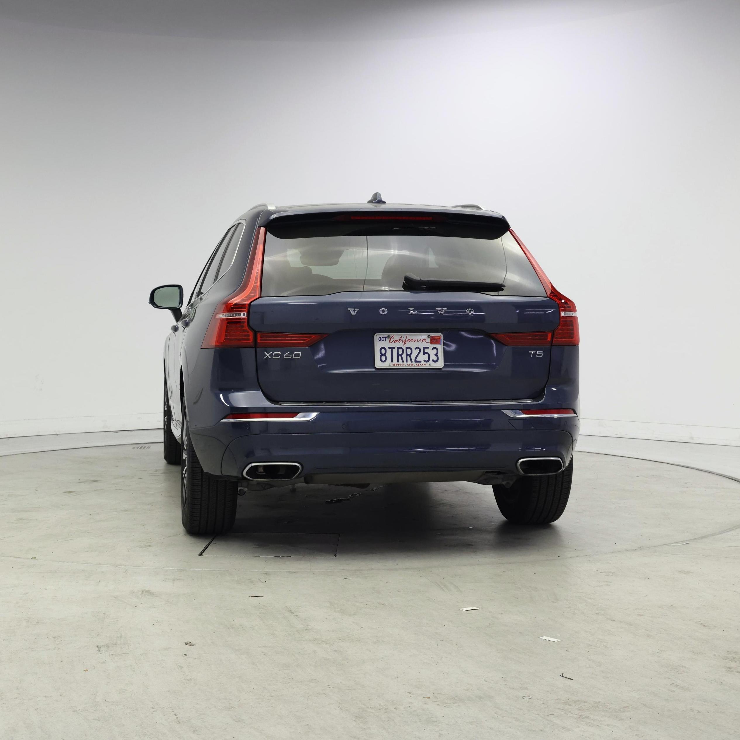 Thumbnail: 2021 Volvo XC60 - 6