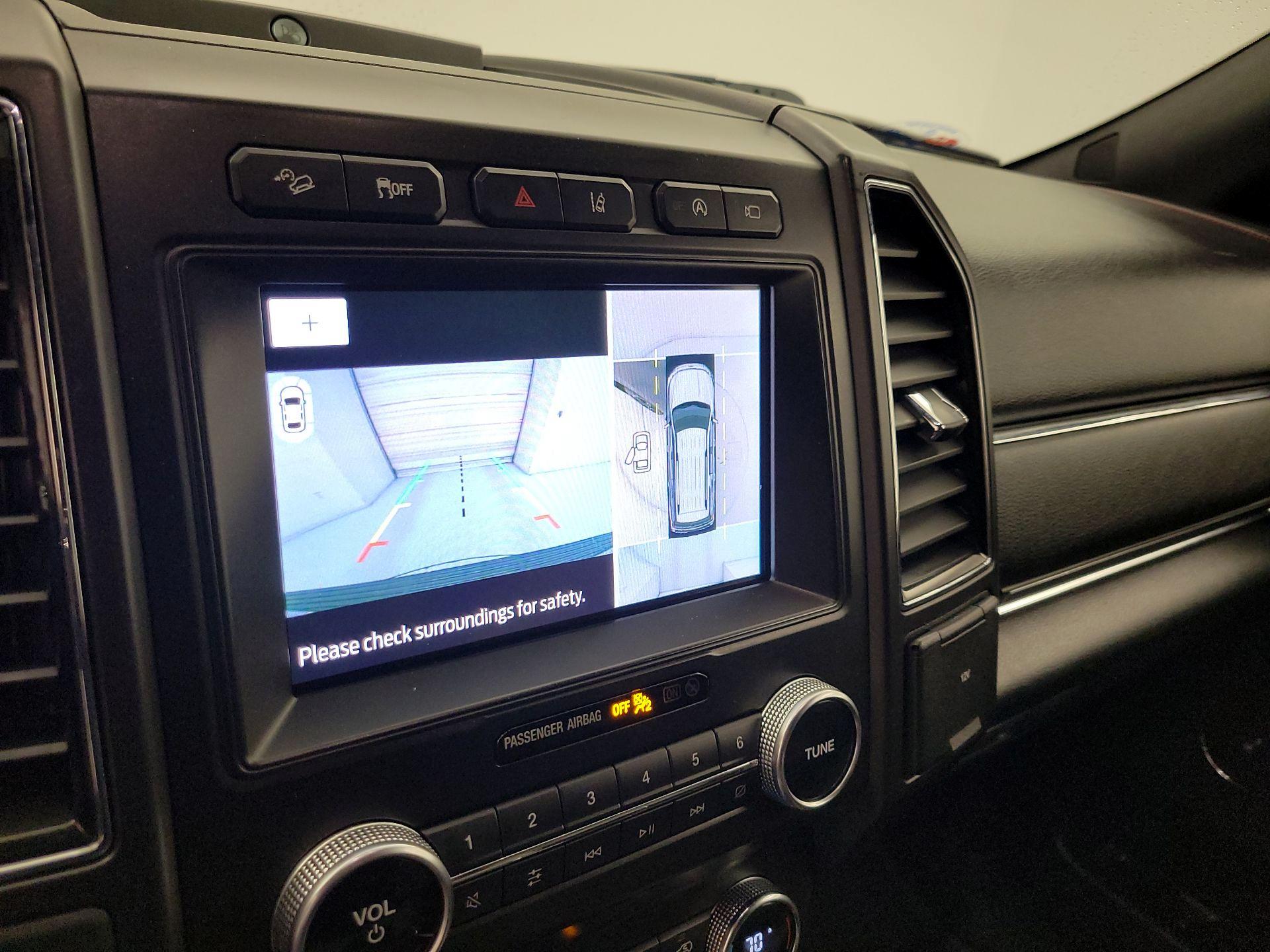 Thumbnail: 2020 Ford Expedition - 15