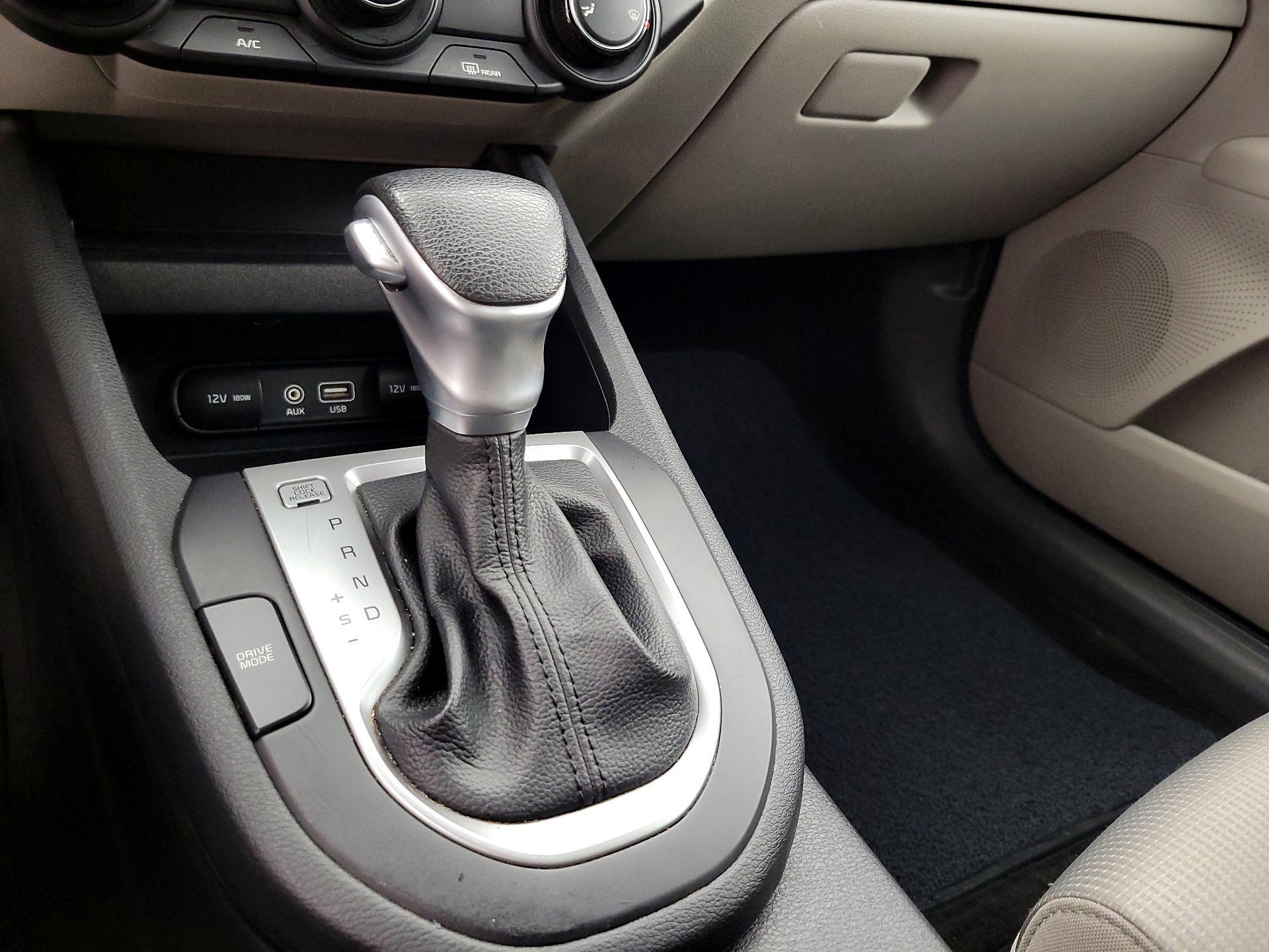 Thumbnail: 2020 Kia Forte - 17