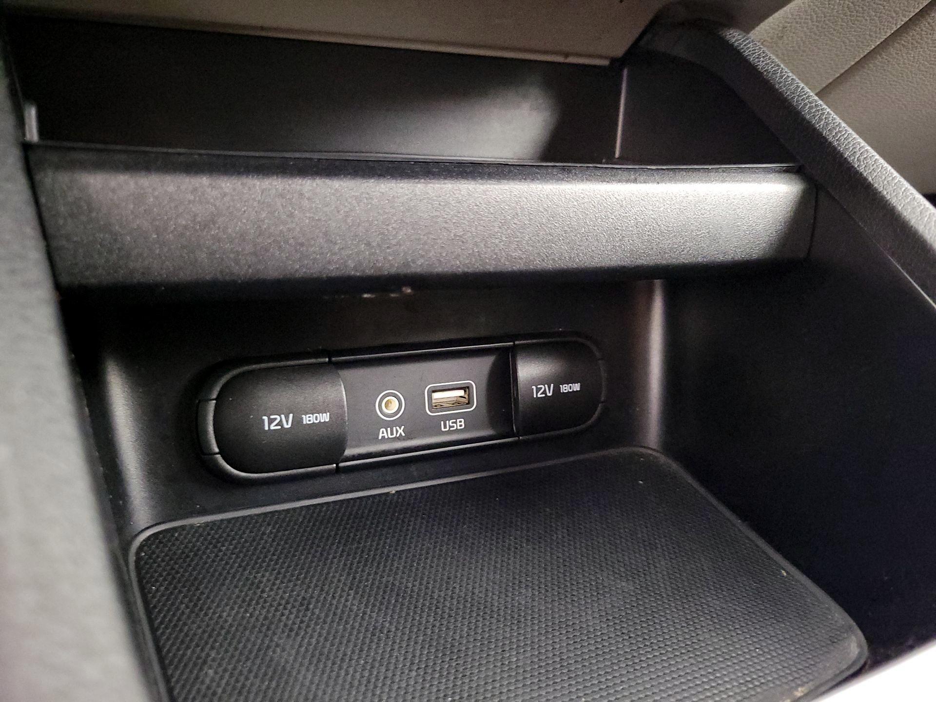 Thumbnail: 2020 Kia Forte - 18