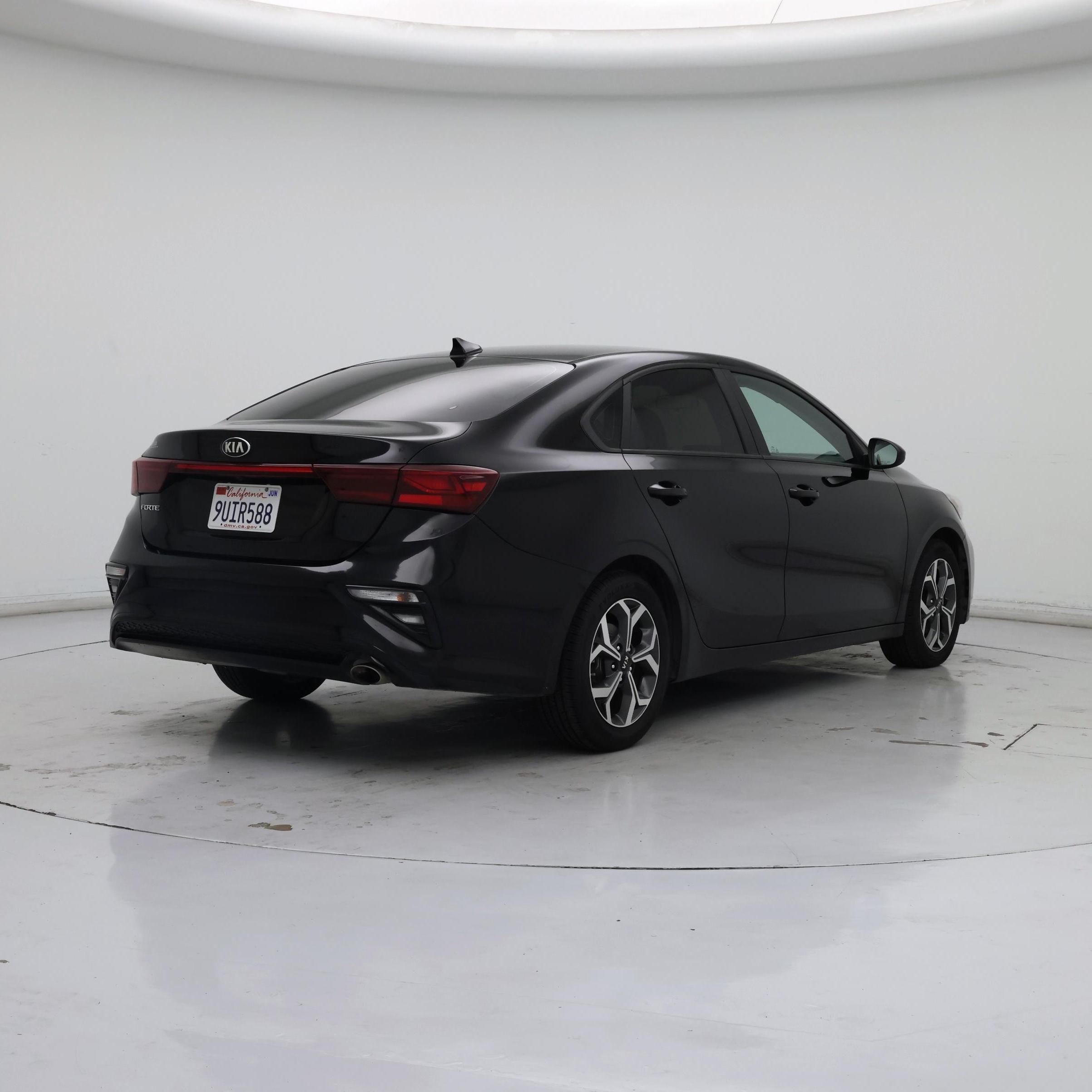 Thumbnail: 2020 Kia Forte - 8