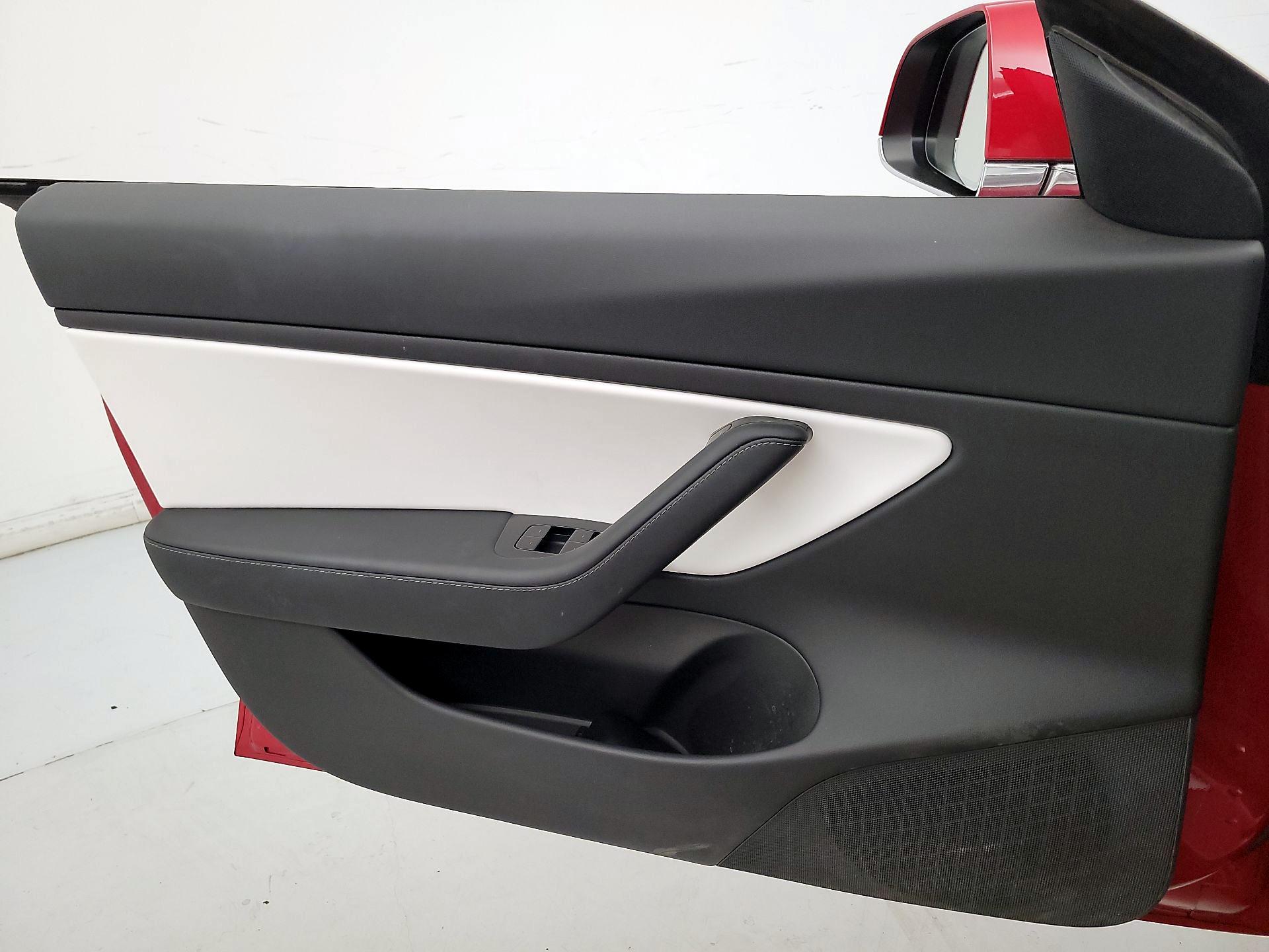 Thumbnail: 2020 Tesla Model 3 - 12