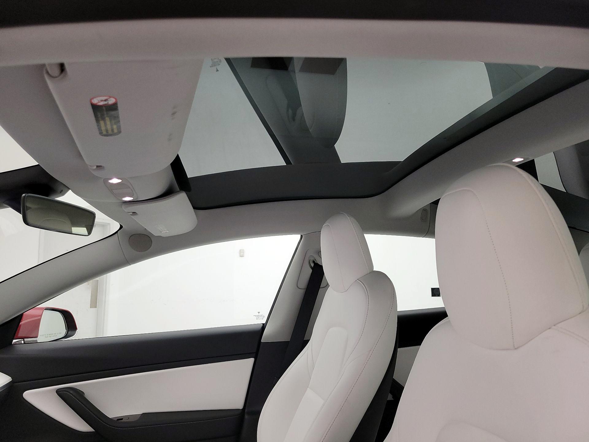 Thumbnail: 2020 Tesla Model 3 - 18