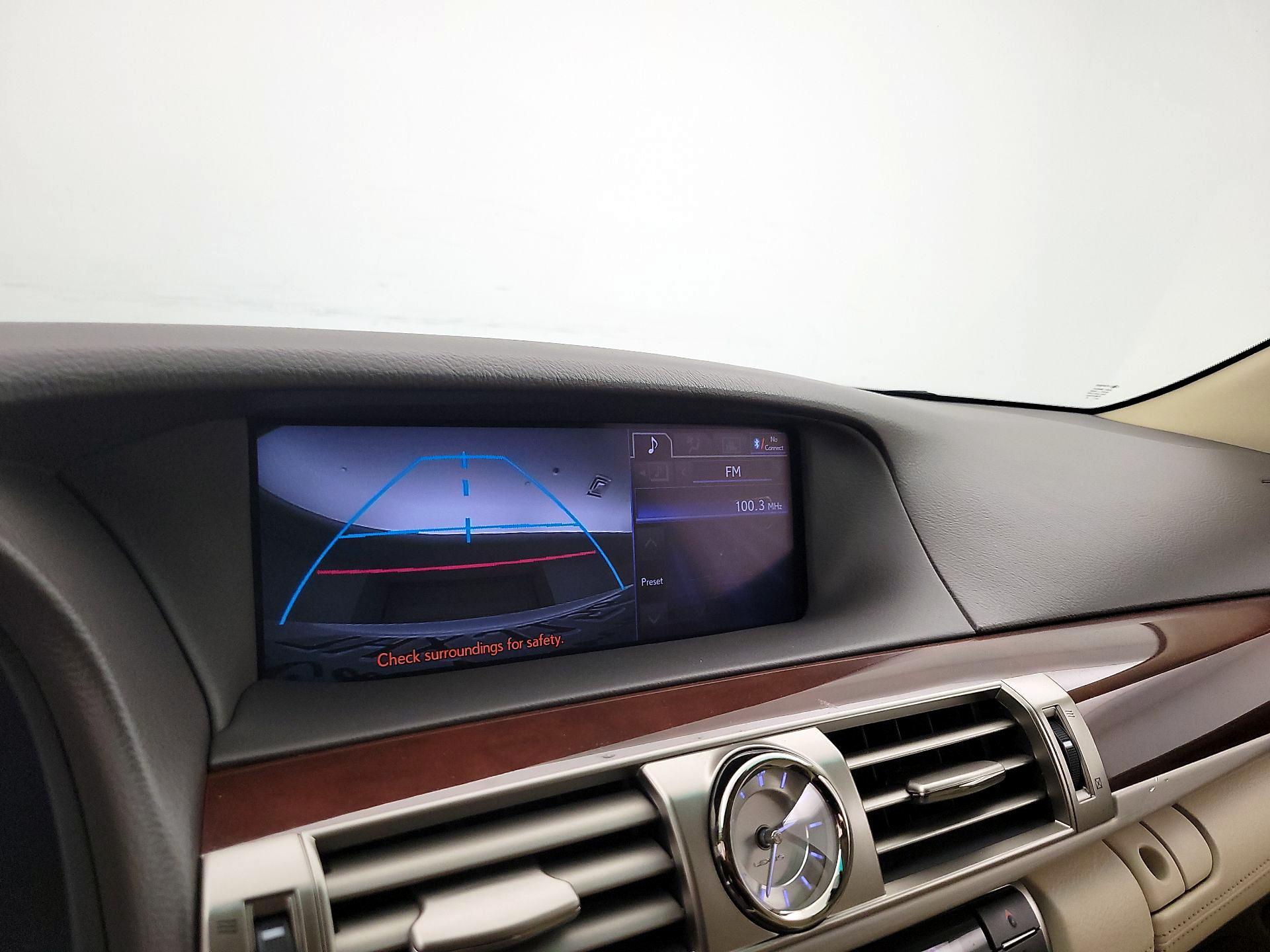 Thumbnail: 2014 Lexus LS - 15