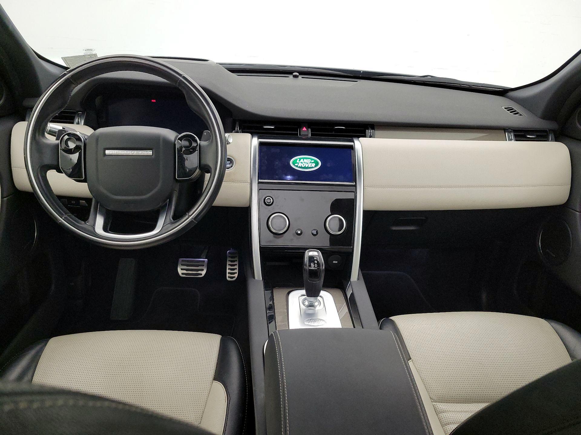 Thumbnail: 2020 Land Rover Discovery Sport - 9