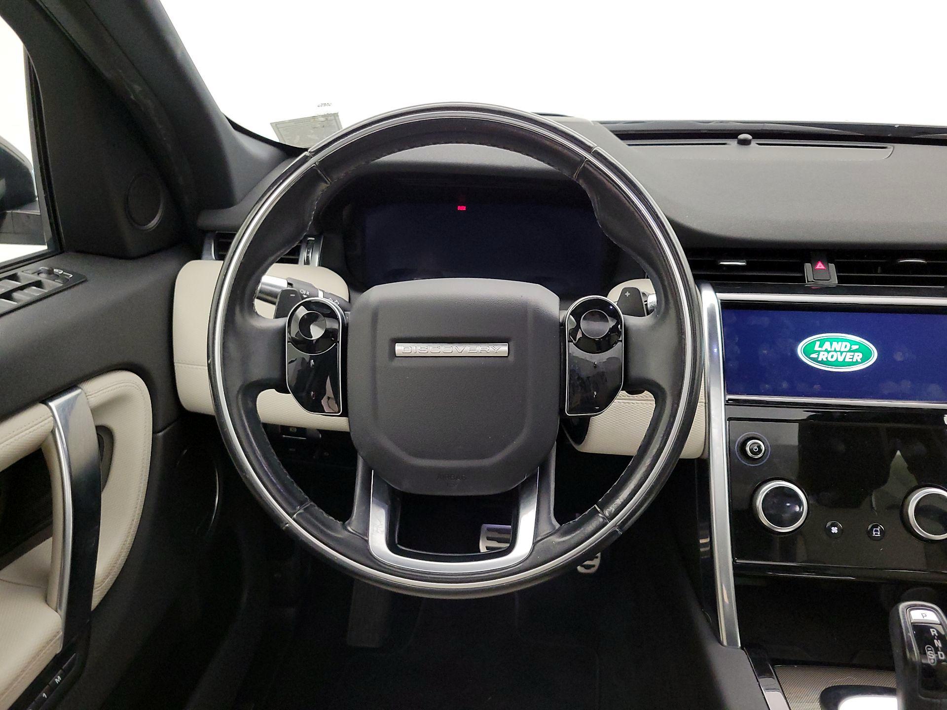 Thumbnail: 2020 Land Rover Discovery Sport - 10