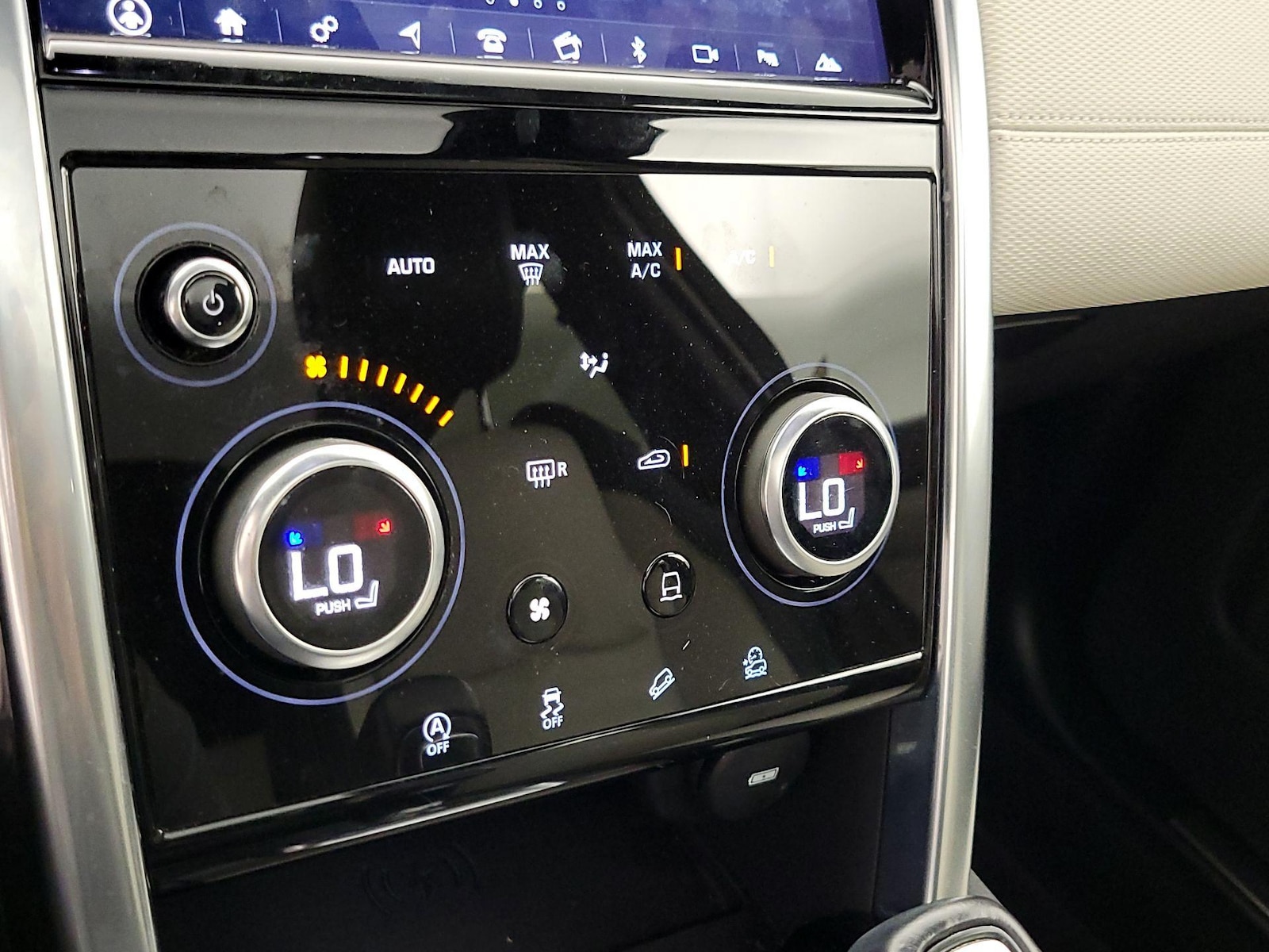 2020 Land Rover Discovery Sport SE - Photo 16