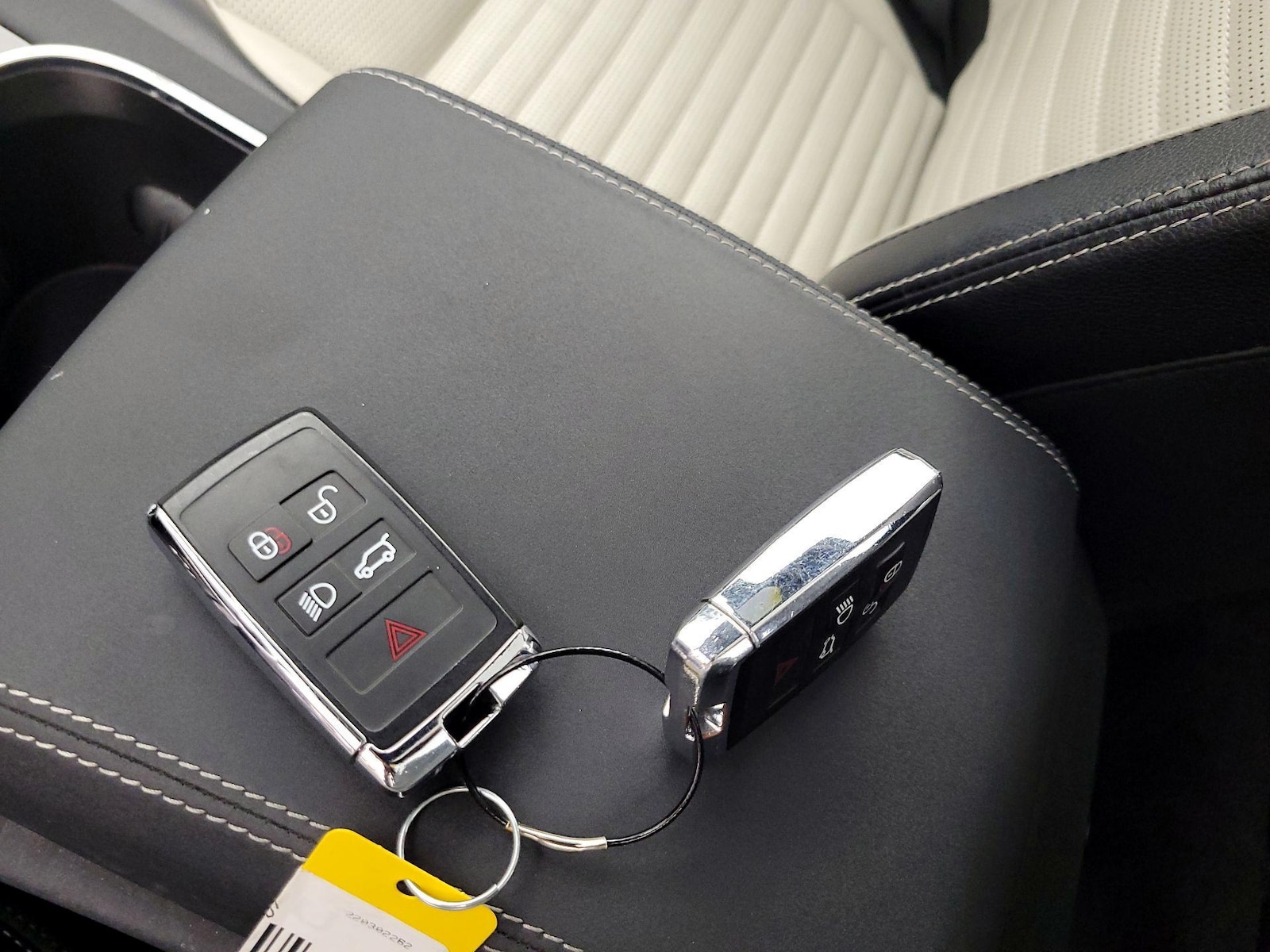 2020 Land Rover Discovery Sport SE - Photo 22
