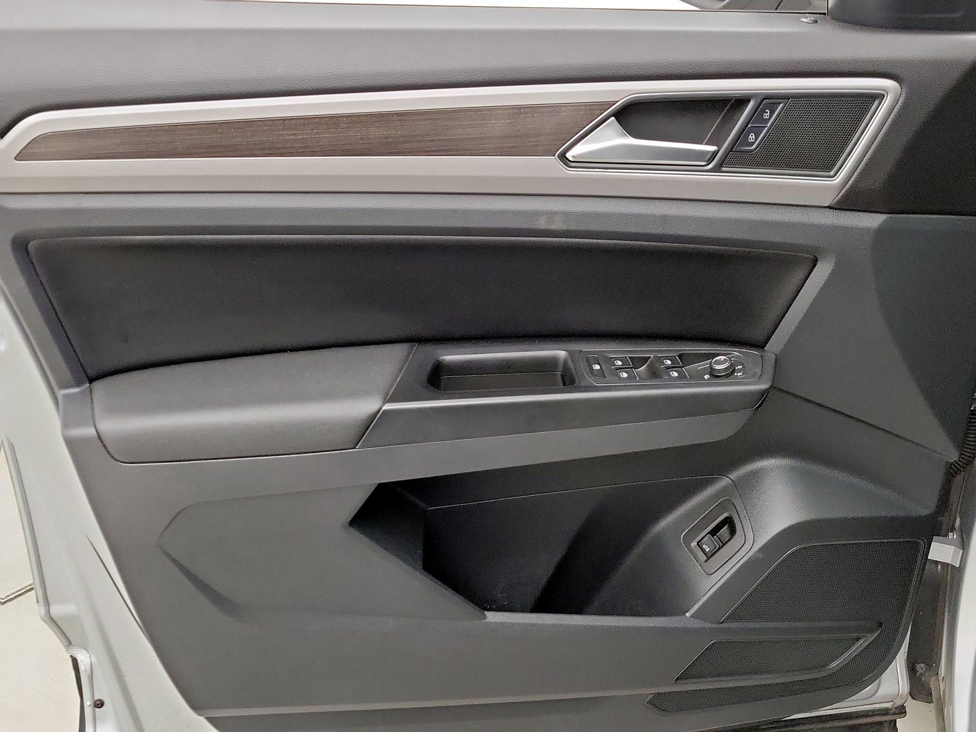 Thumbnail: 2019 Volkswagen Atlas - 12