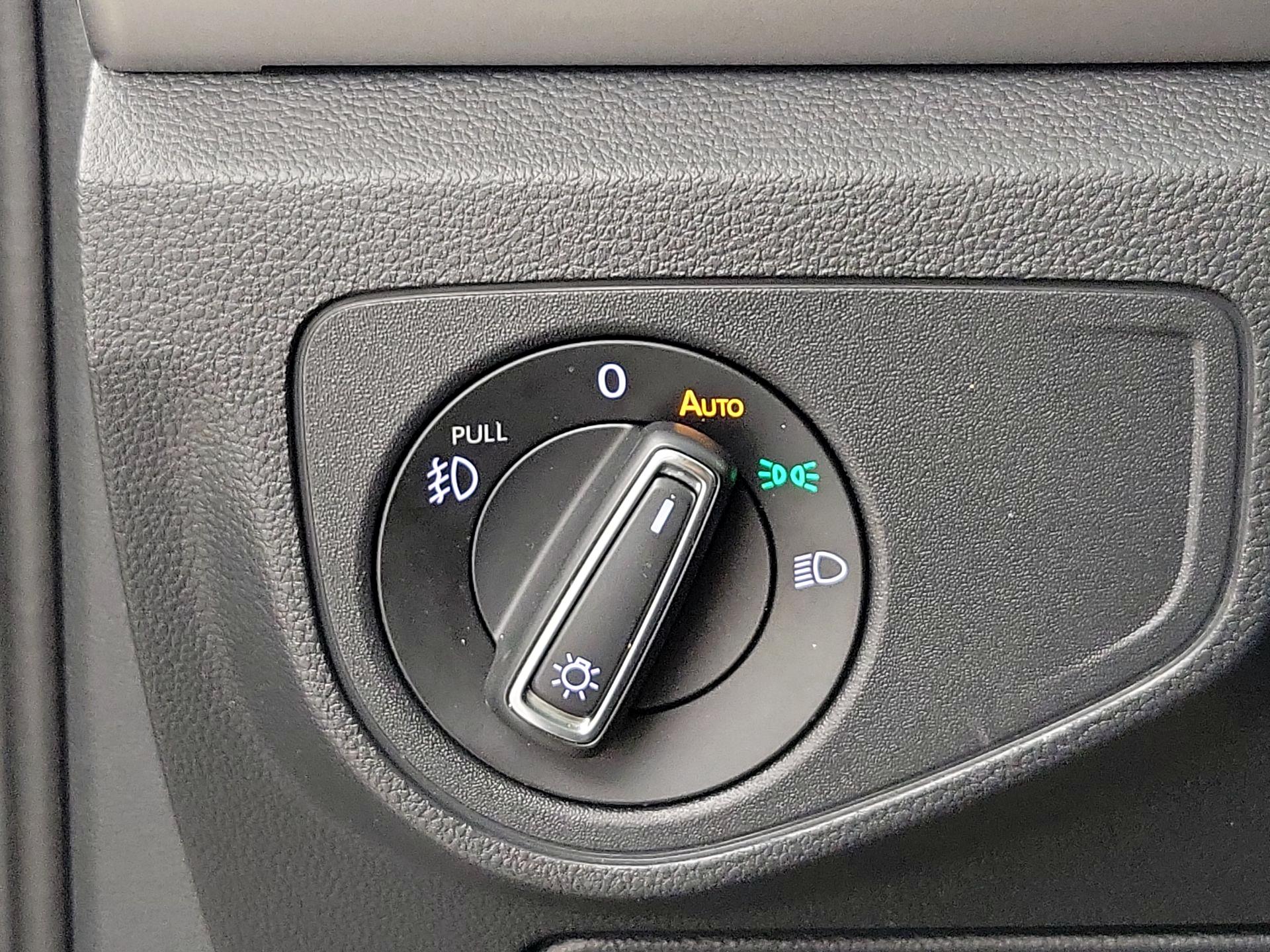 Thumbnail: 2019 Volkswagen Atlas - 13