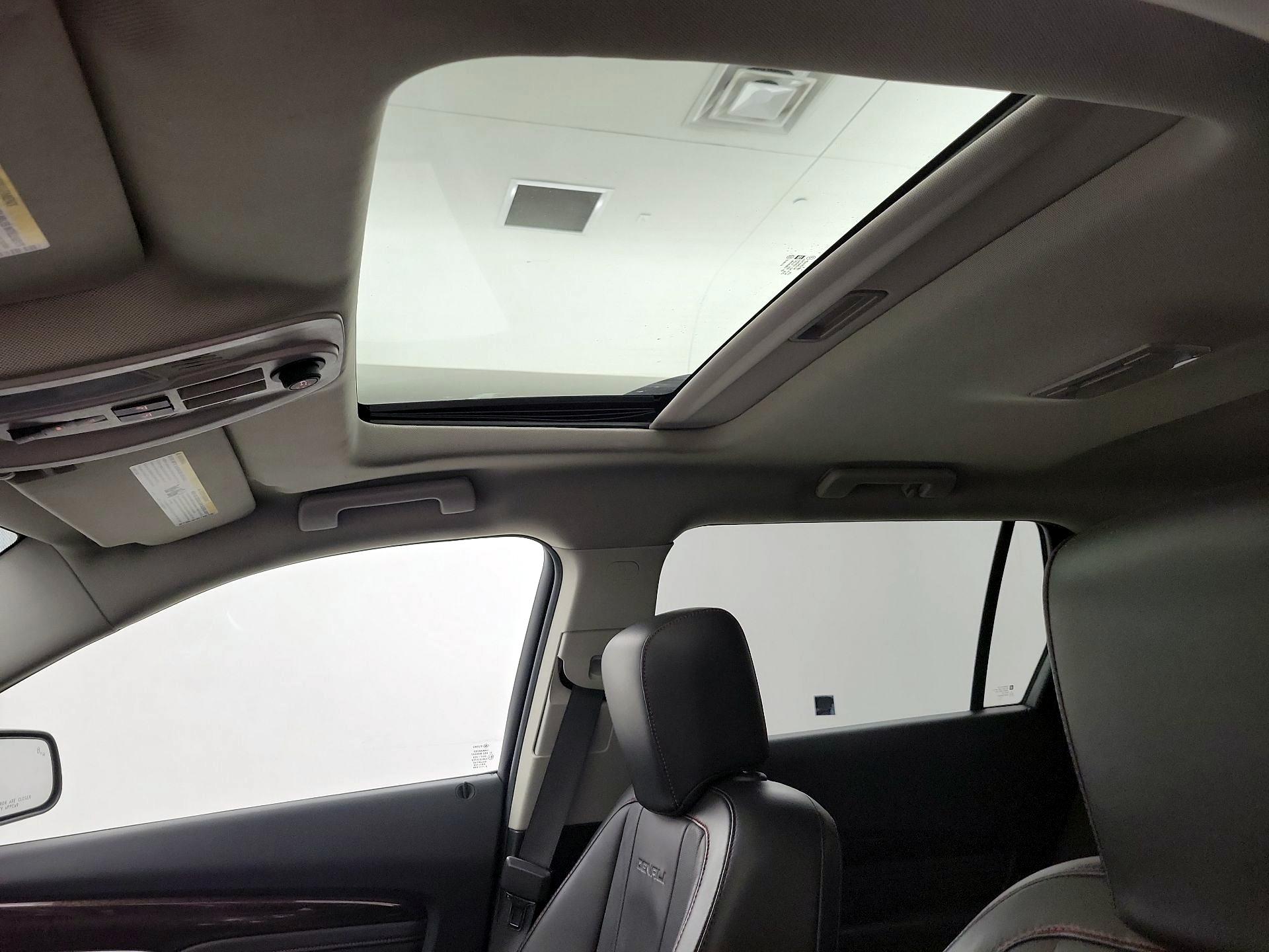 Thumbnail: 2015 GMC Terrain - 19