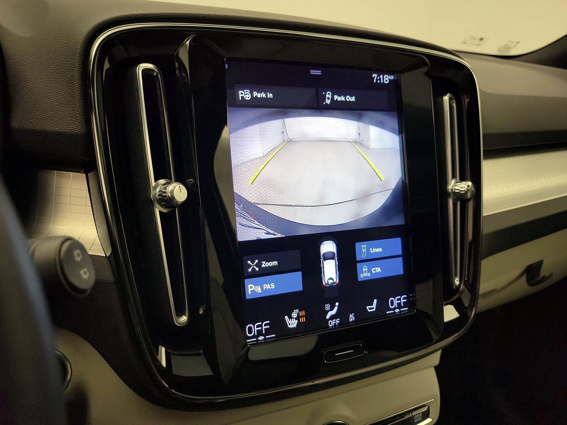 Thumbnail: 2019 Volvo XC40 - 15