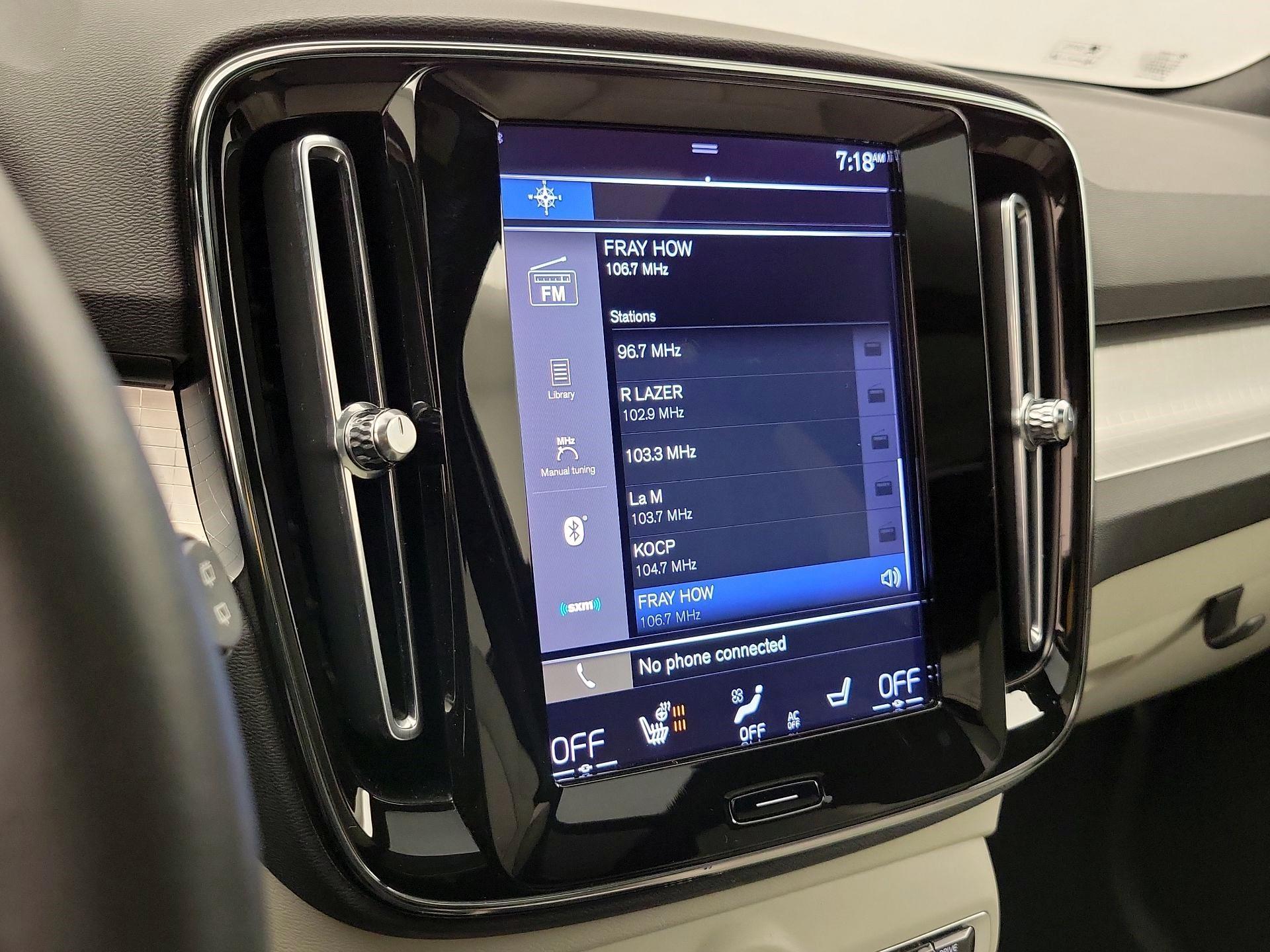 Thumbnail: 2019 Volvo XC40 - 16