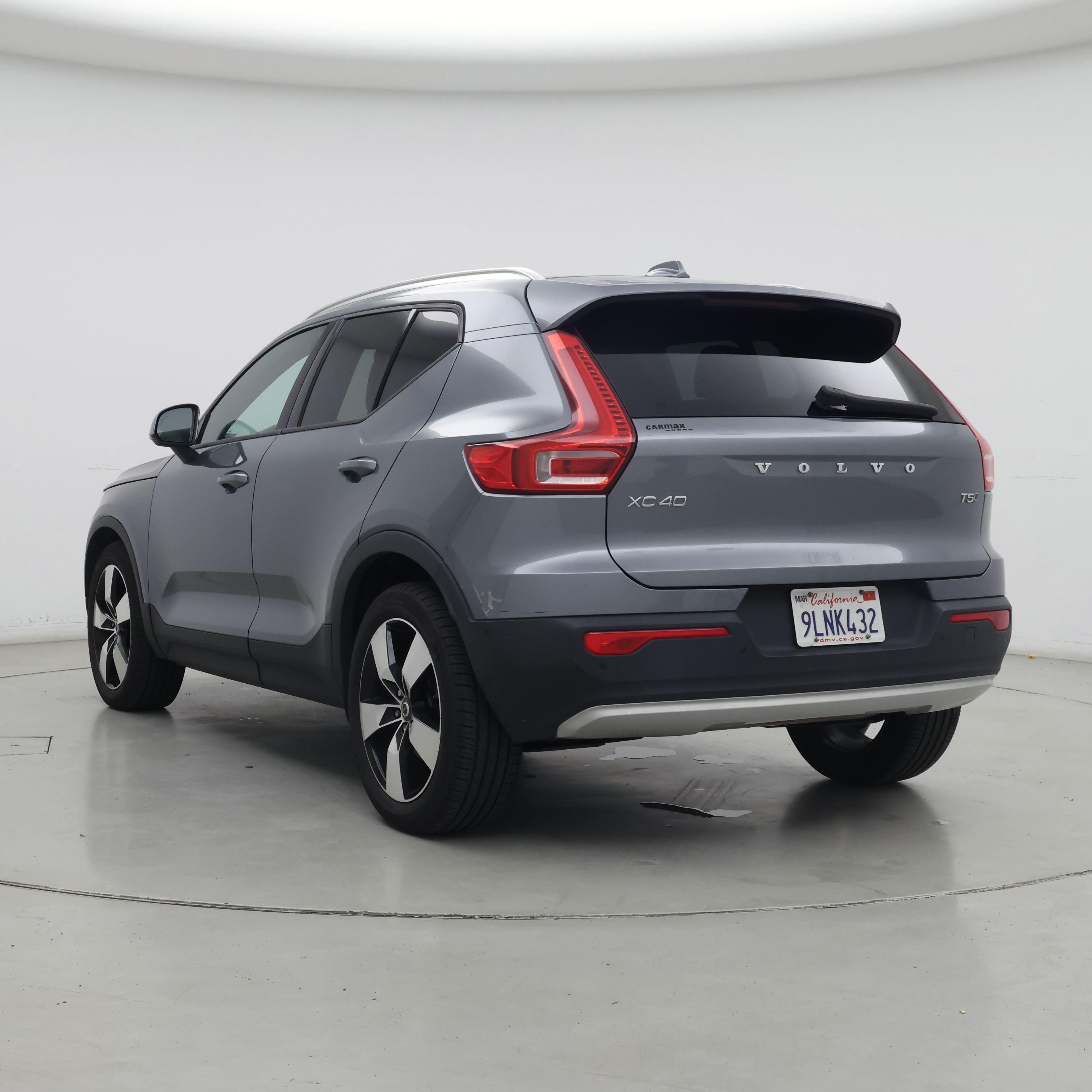 Thumbnail: 2019 Volvo XC40 - 2