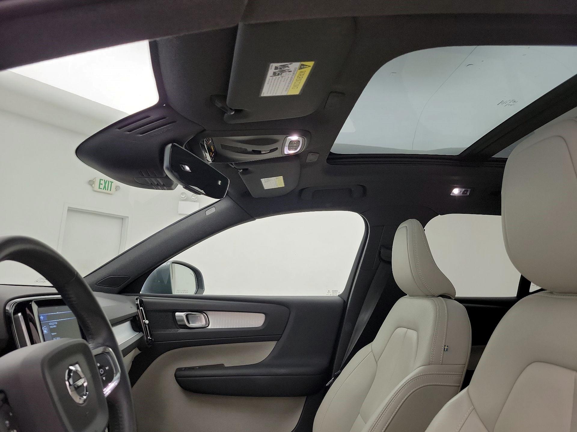 Thumbnail: 2019 Volvo XC40 - 20