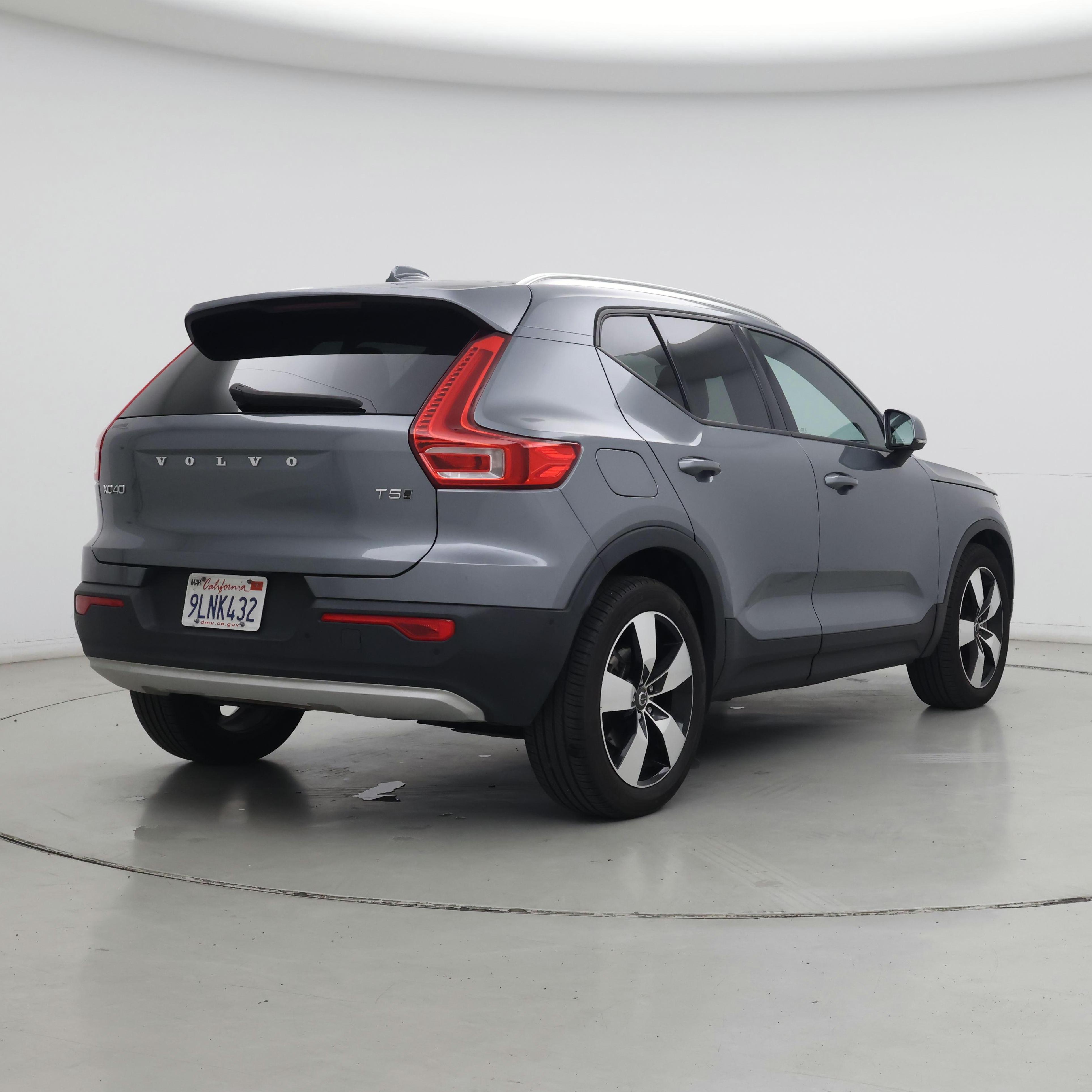 Thumbnail: 2019 Volvo XC40 - 8