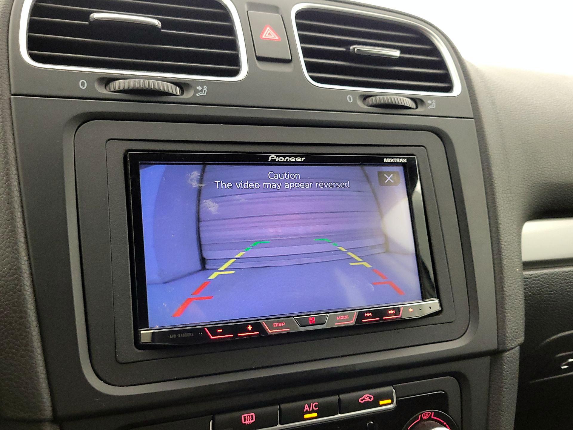 Thumbnail: 2014 Volkswagen Golf - 14