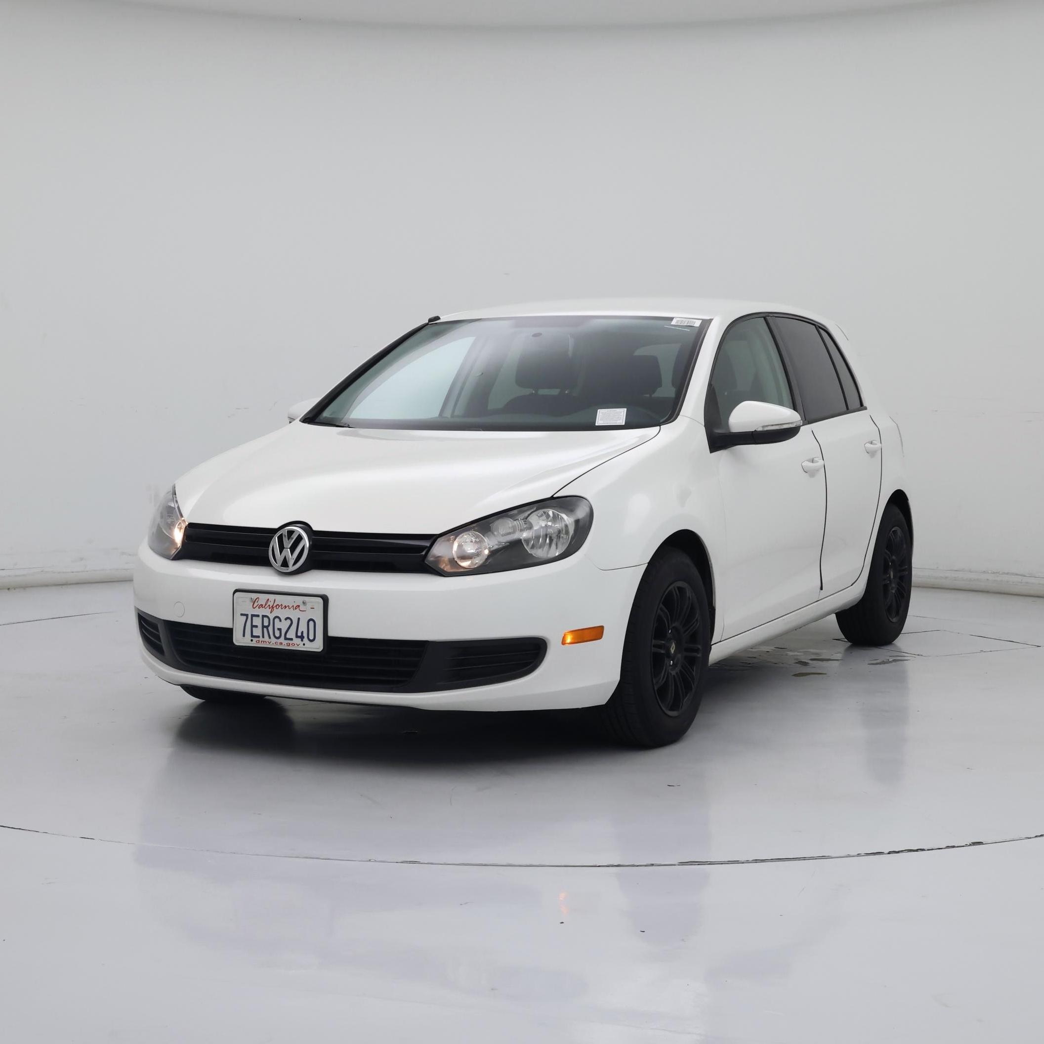 Thumbnail: 2014 Volkswagen Golf - 4