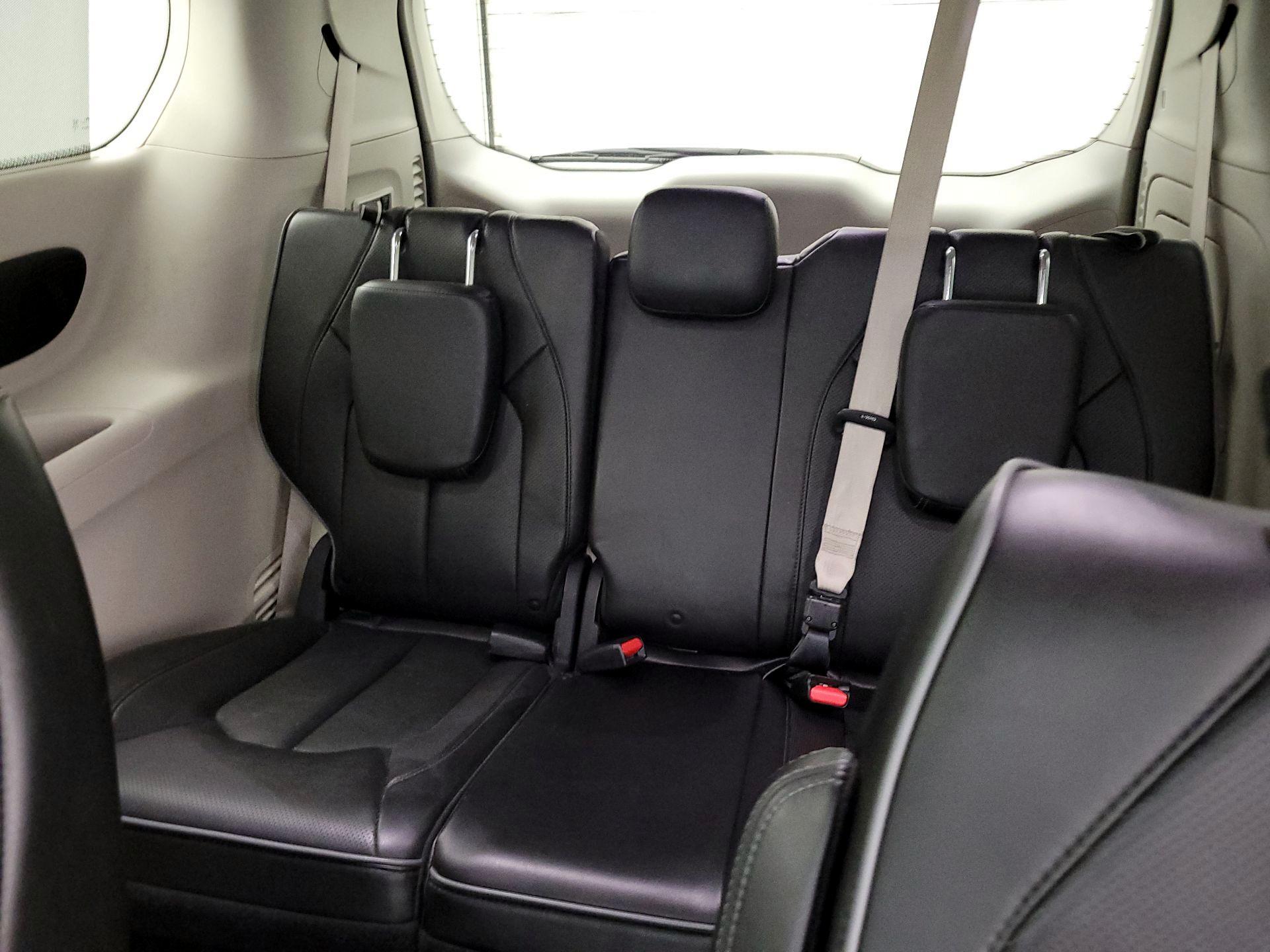 Thumbnail: 2020 Chrysler Pacifica - 19