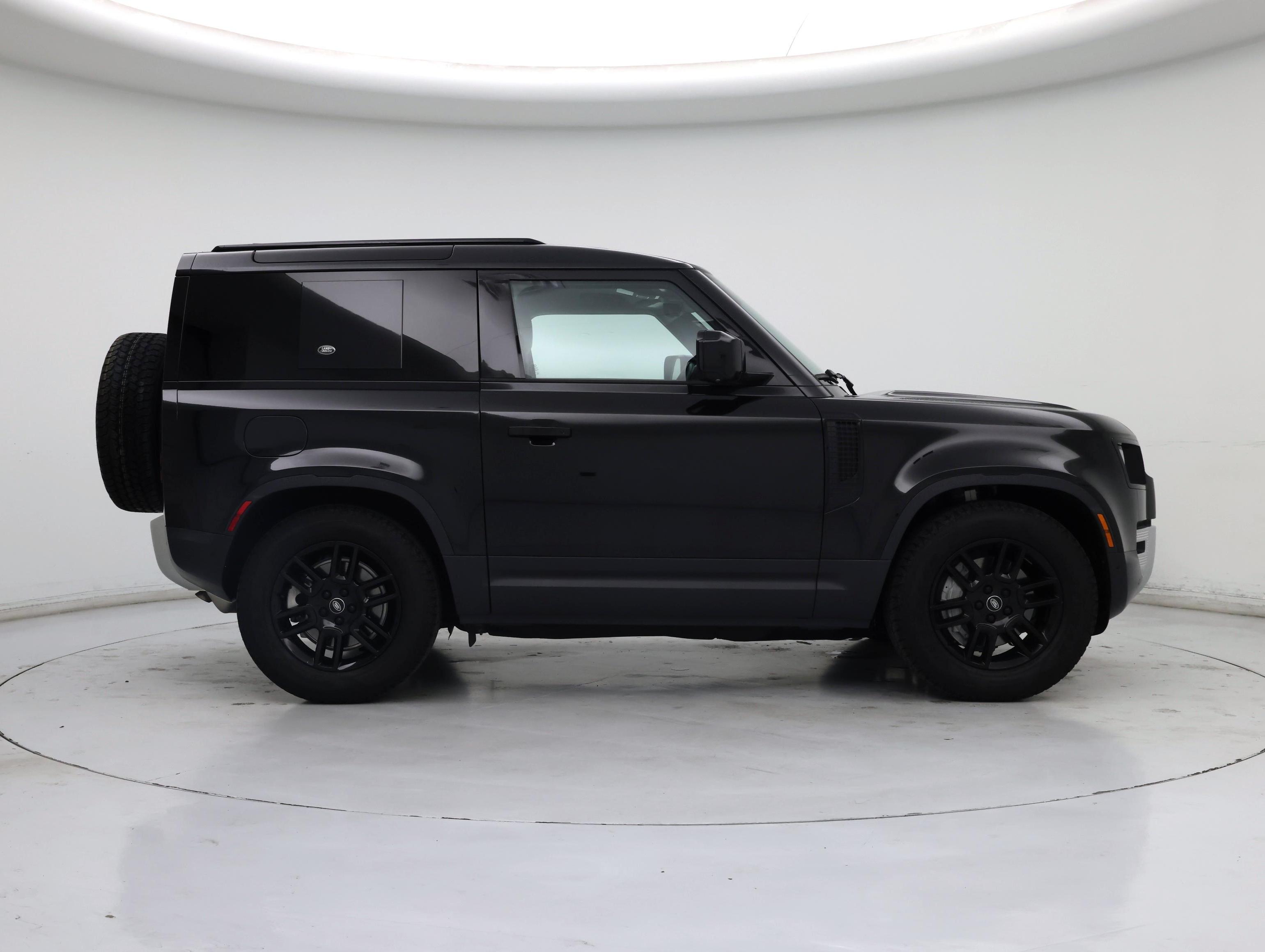 Thumbnail: 2023 Land Rover Defender - 7