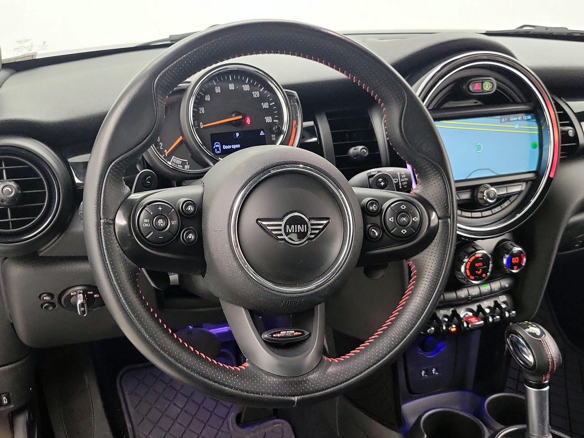 Thumbnail: 2019 MINI Cooper - 10