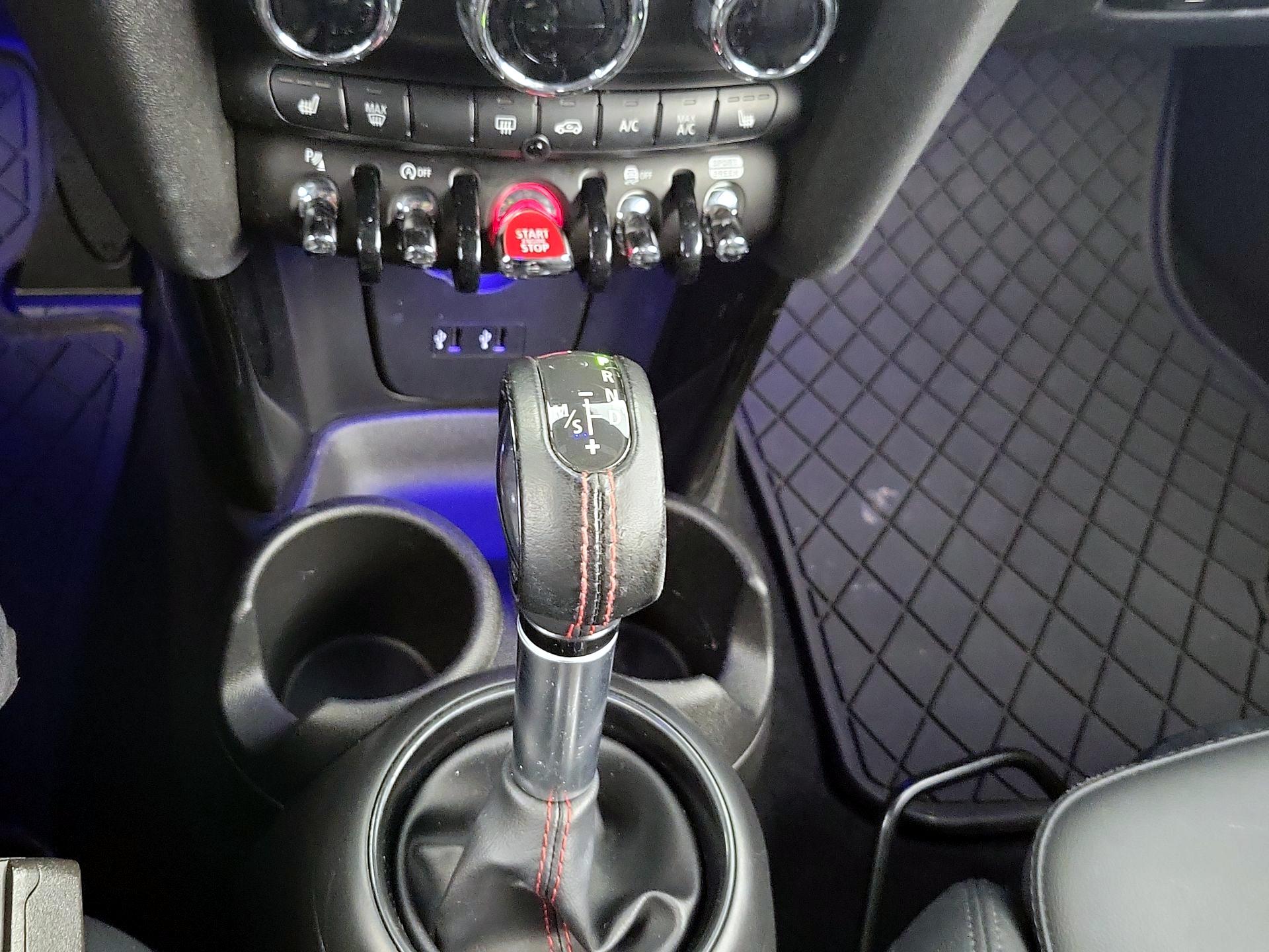 Thumbnail: 2019 MINI Cooper - 18