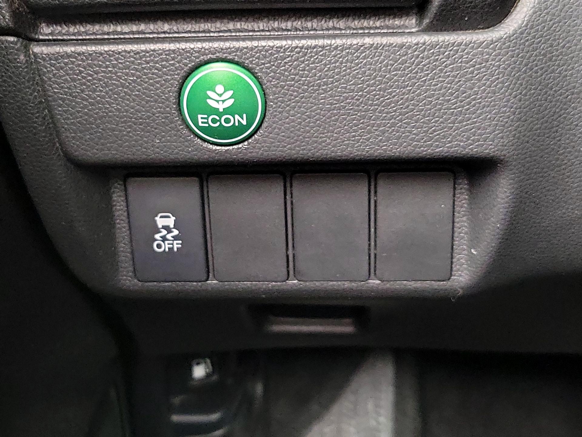 Thumbnail: 2015 Honda Fit - 13