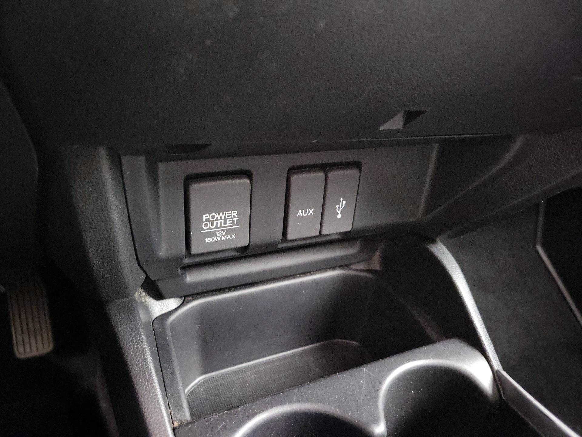 Thumbnail: 2015 Honda Fit - 18