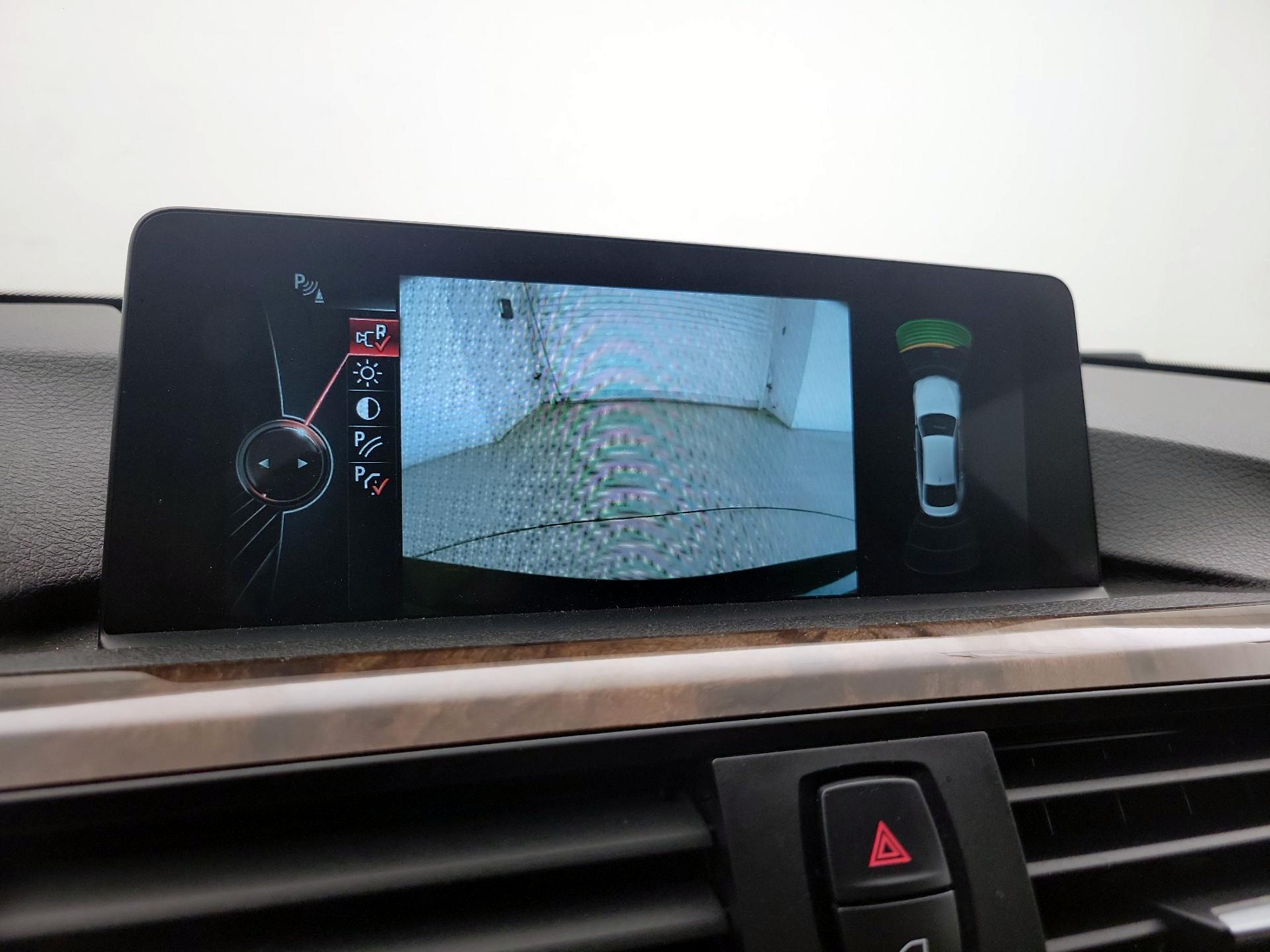 Thumbnail: 2016 BMW 4 Series - 15