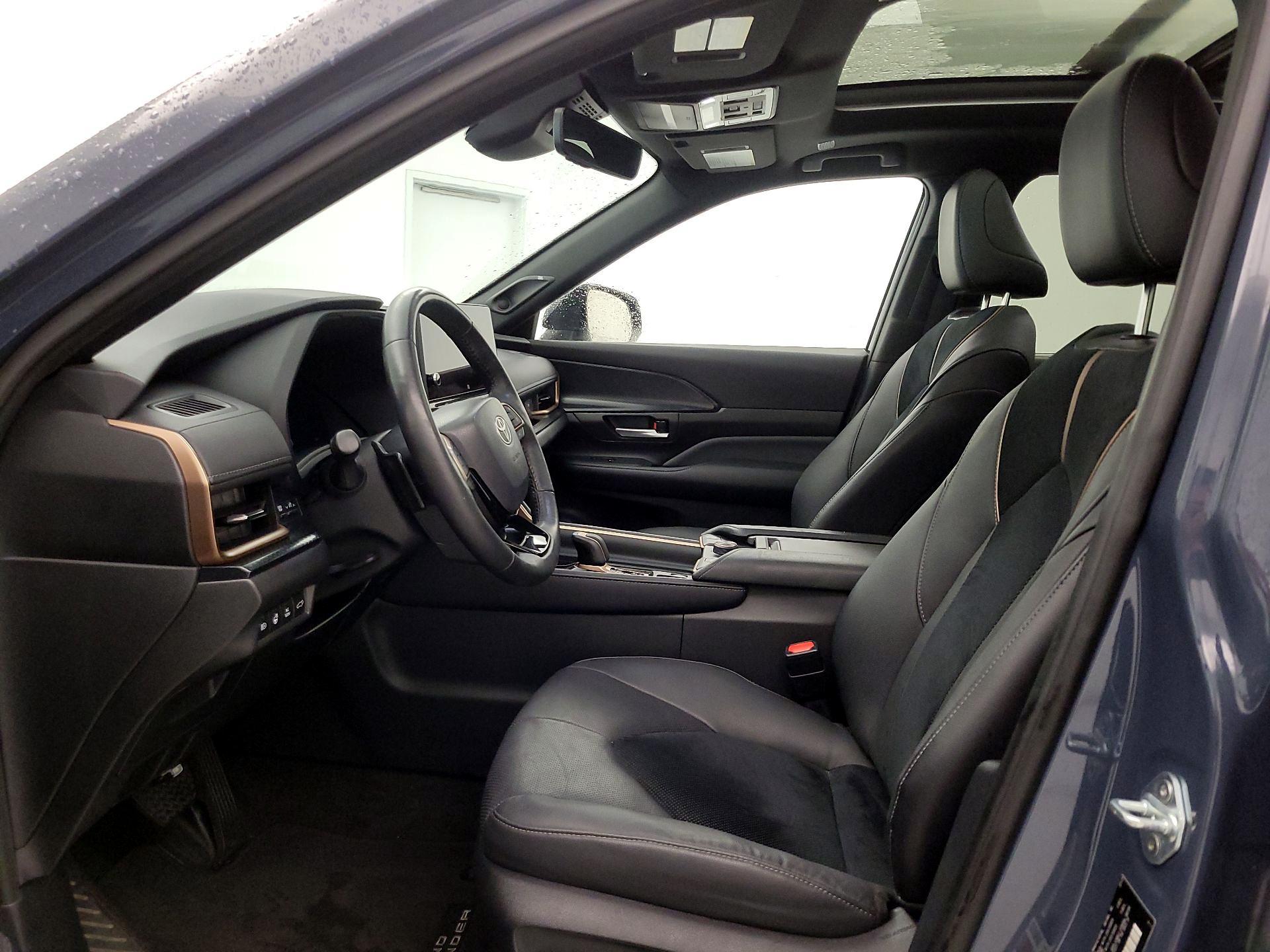 Thumbnail: 2024 Toyota Highlander - 11