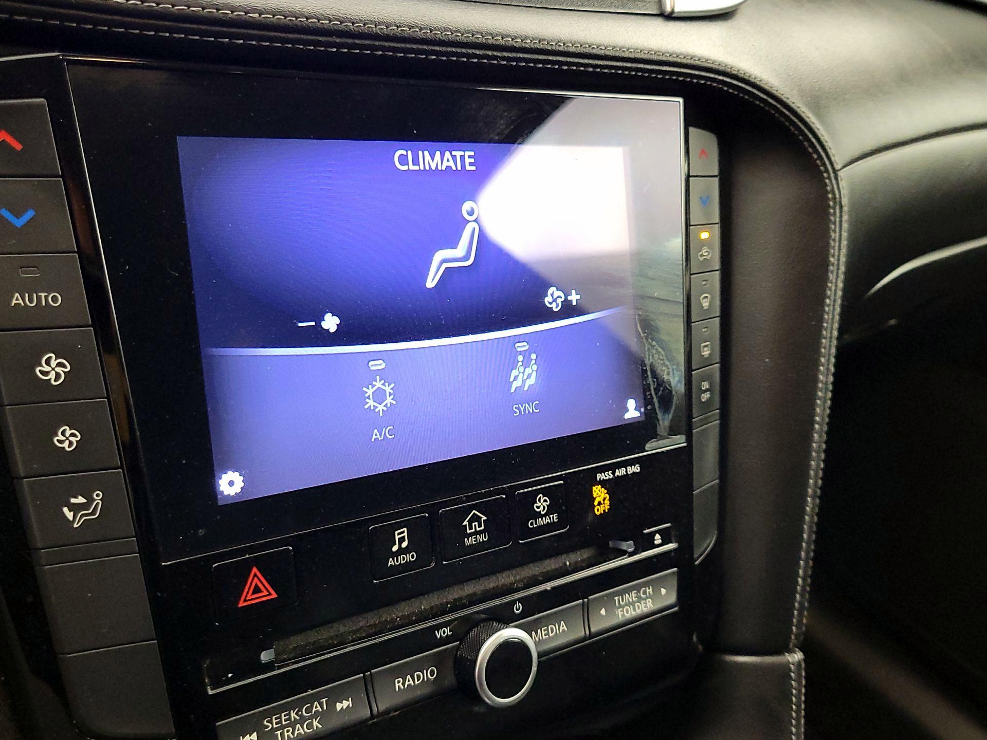 Thumbnail: 2019 INFINITI QX50 - 17