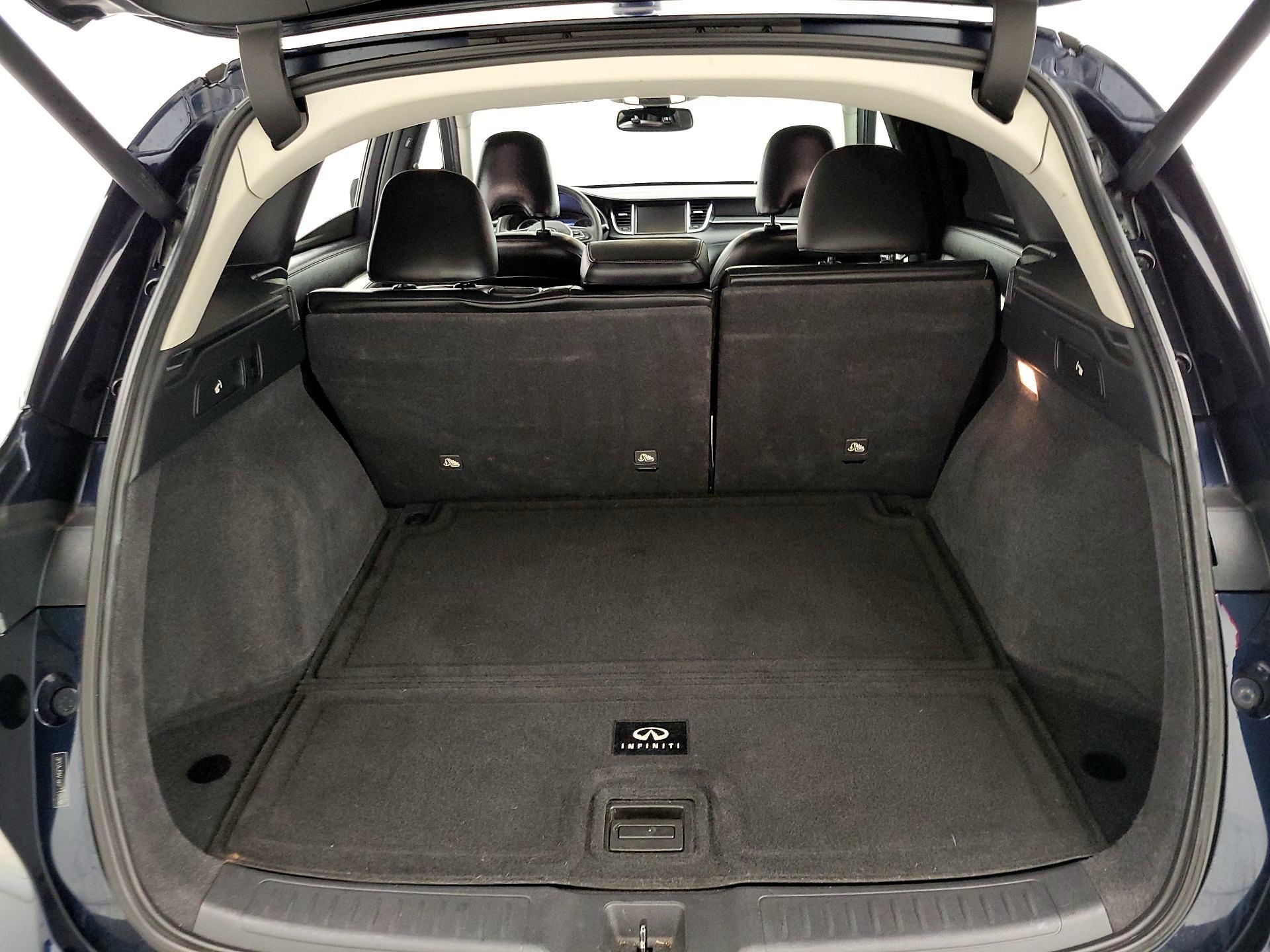 Thumbnail: 2019 INFINITI QX50 - 20