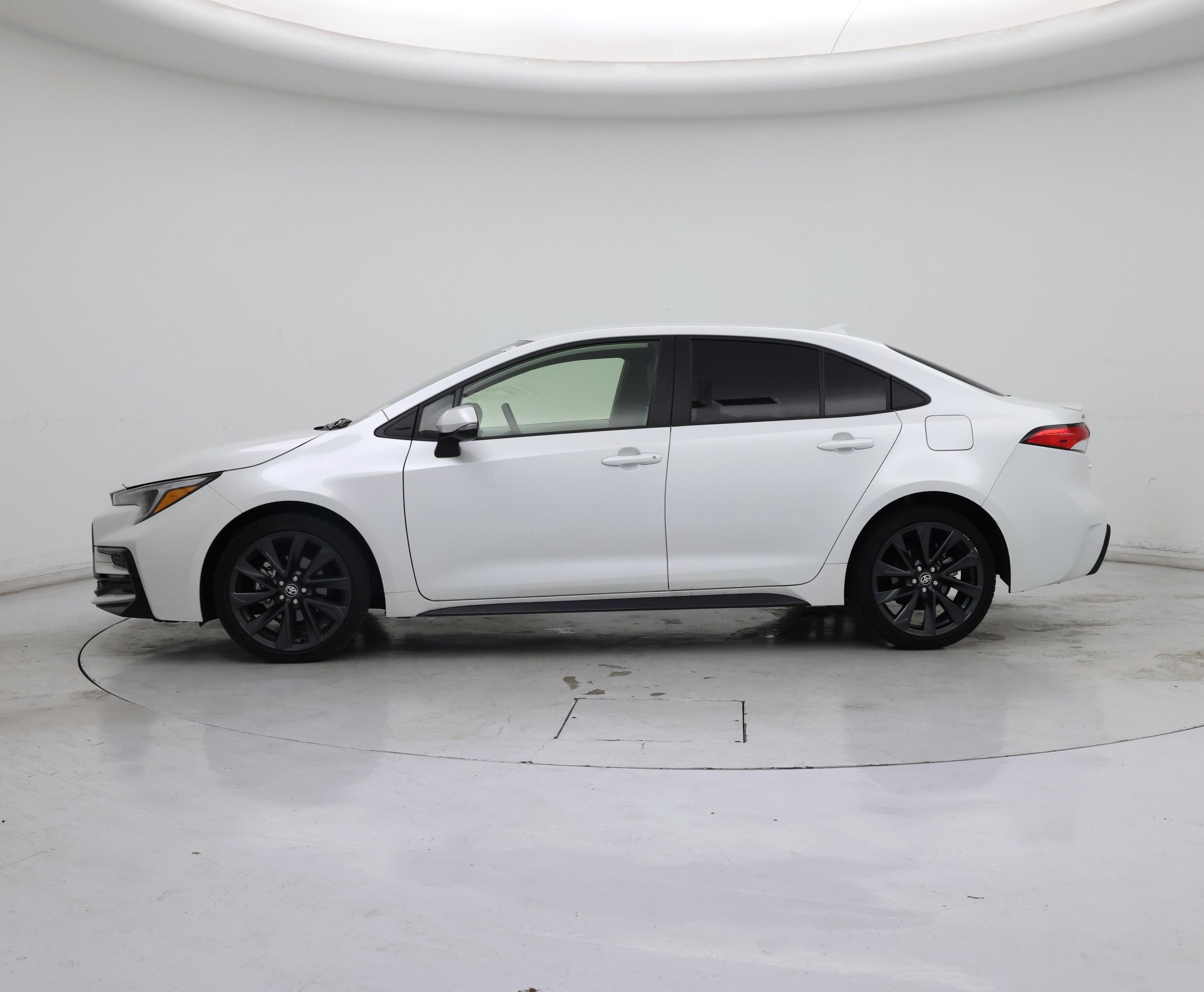 Thumbnail: 2024 Toyota Corolla - 3