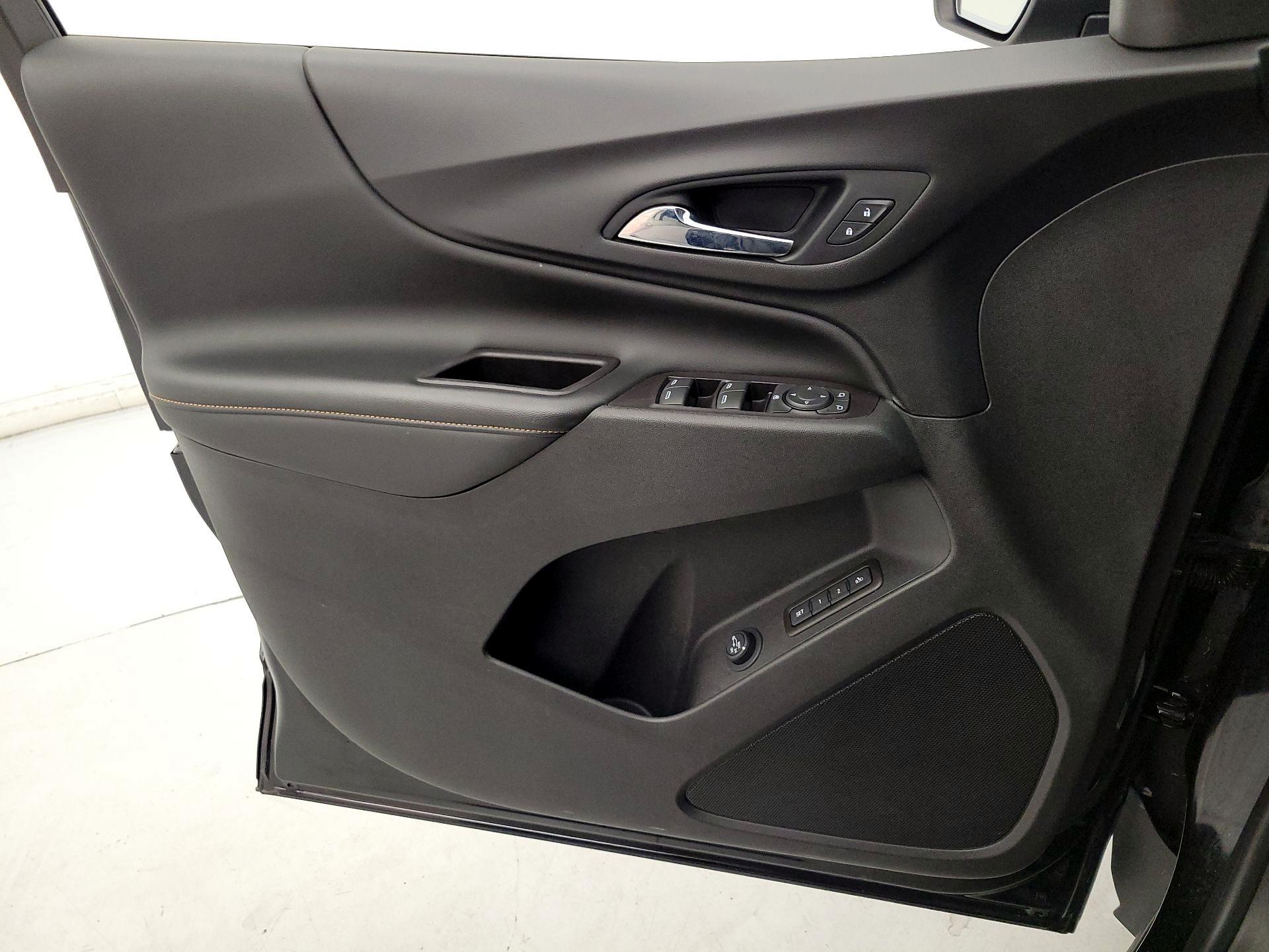 Thumbnail: 2021 Chevrolet Equinox - 12