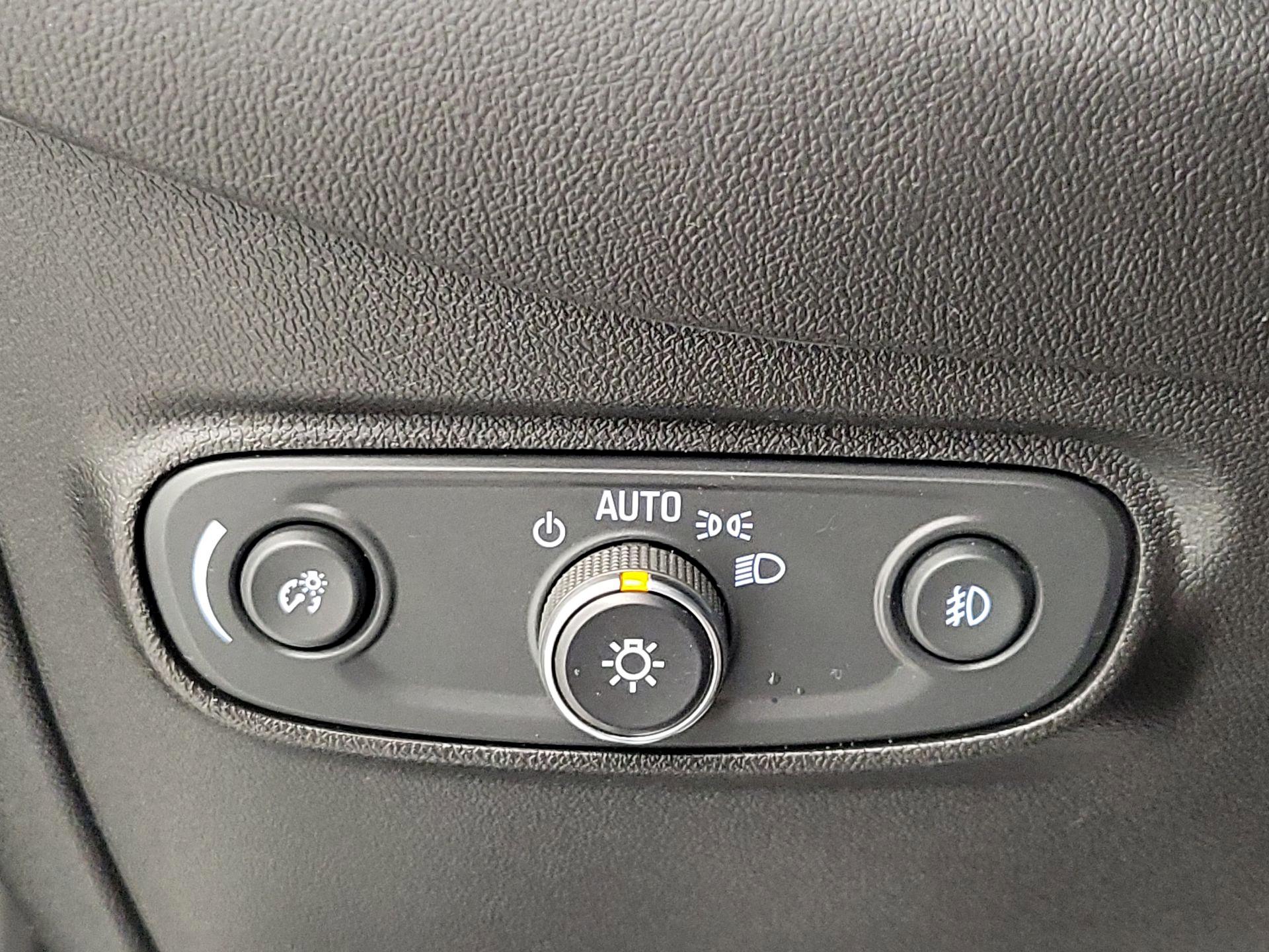 Thumbnail: 2021 Chevrolet Equinox - 13