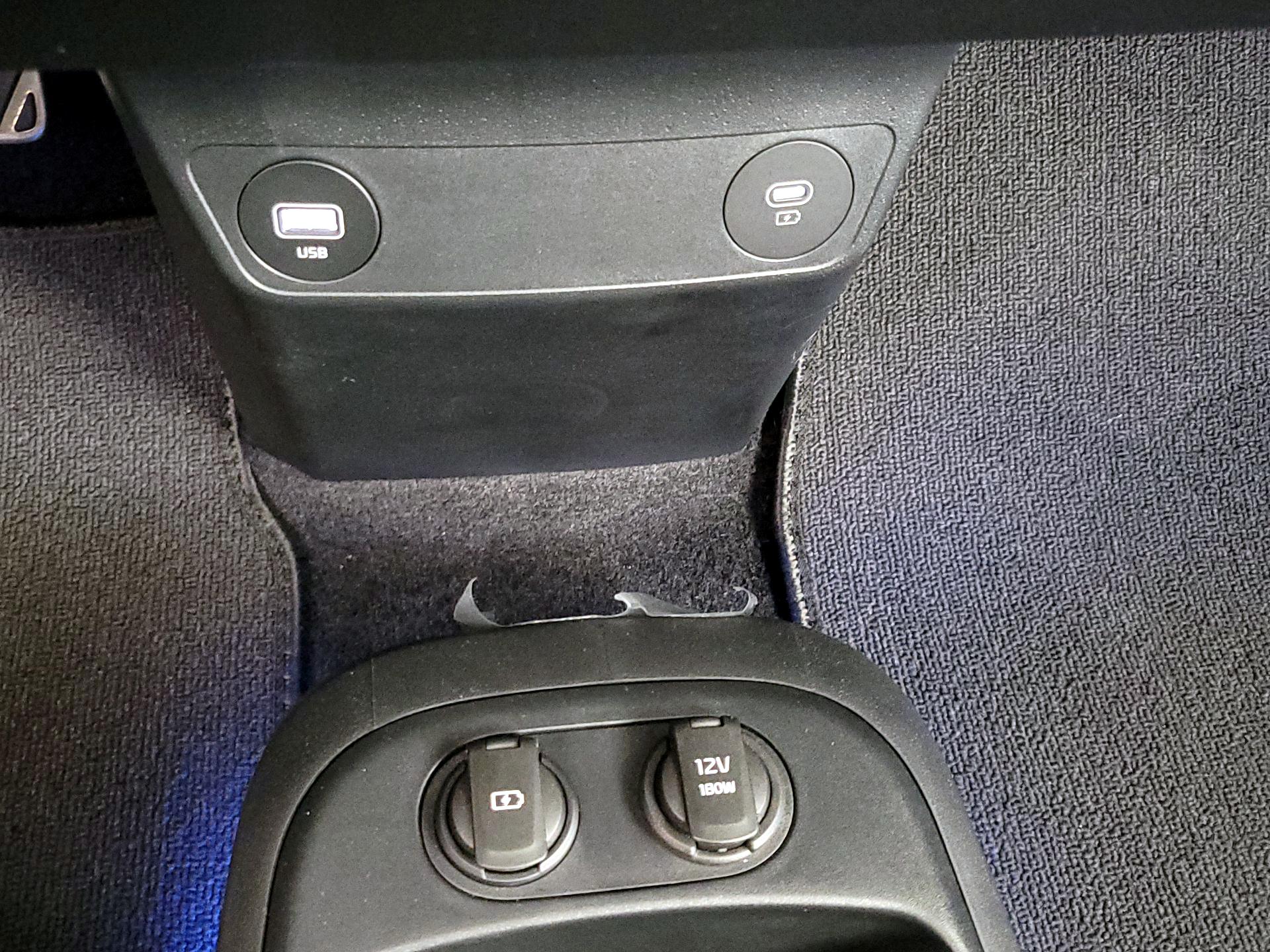 Thumbnail: 2023 Kia EV6 - 19