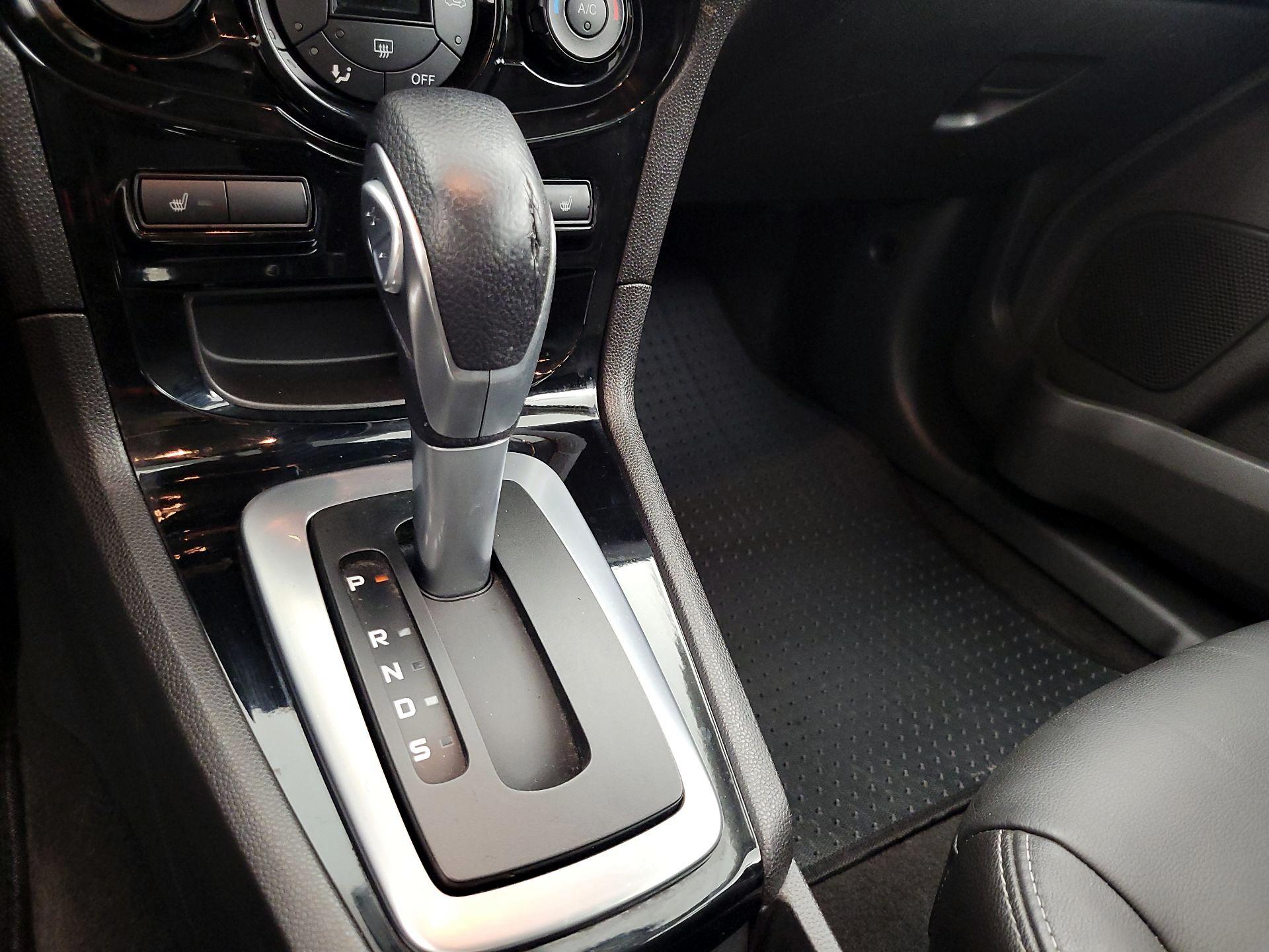 Thumbnail: 2014 Ford Fiesta - 17