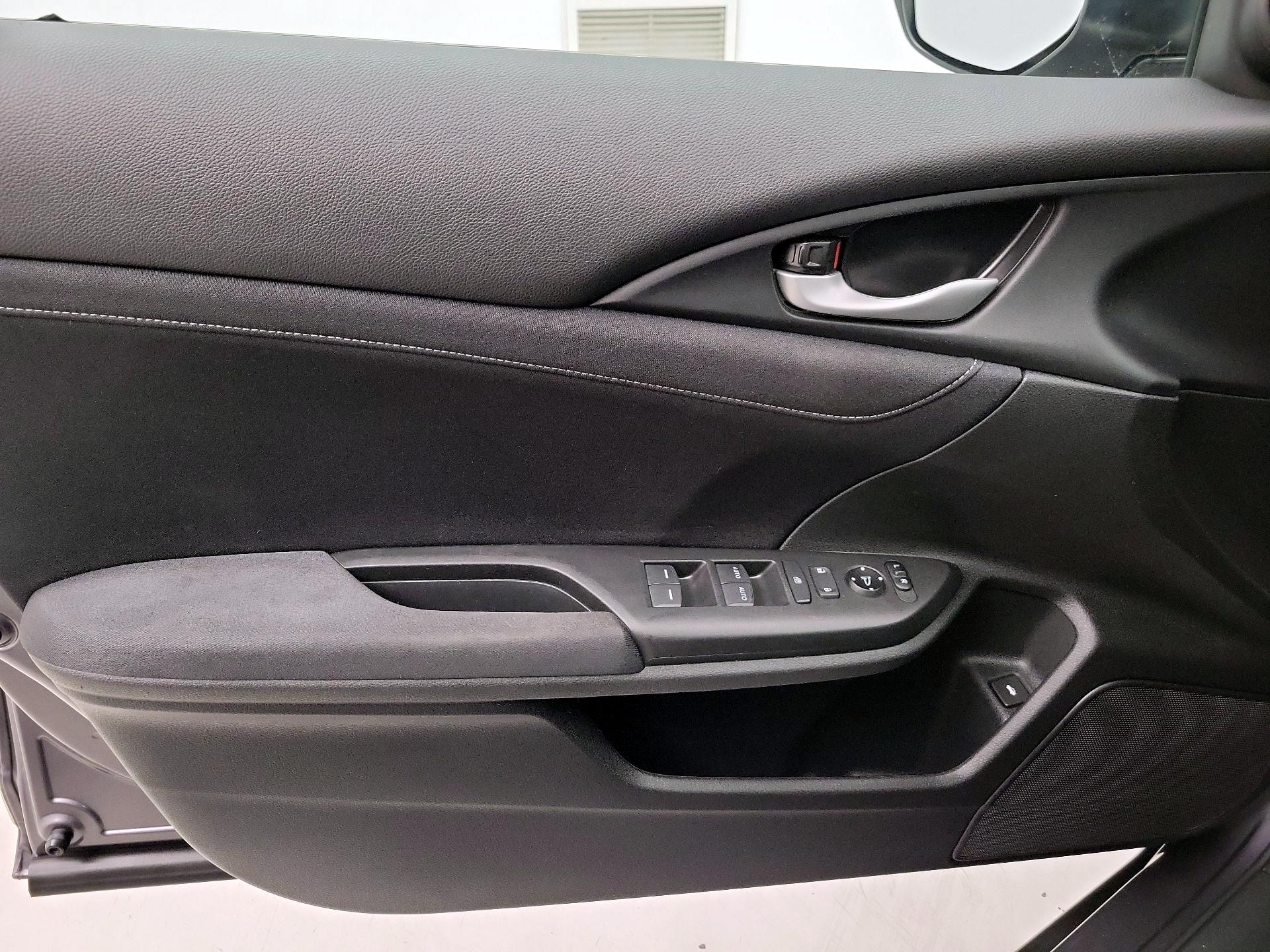 Thumbnail: 2022 Honda Insight - 12