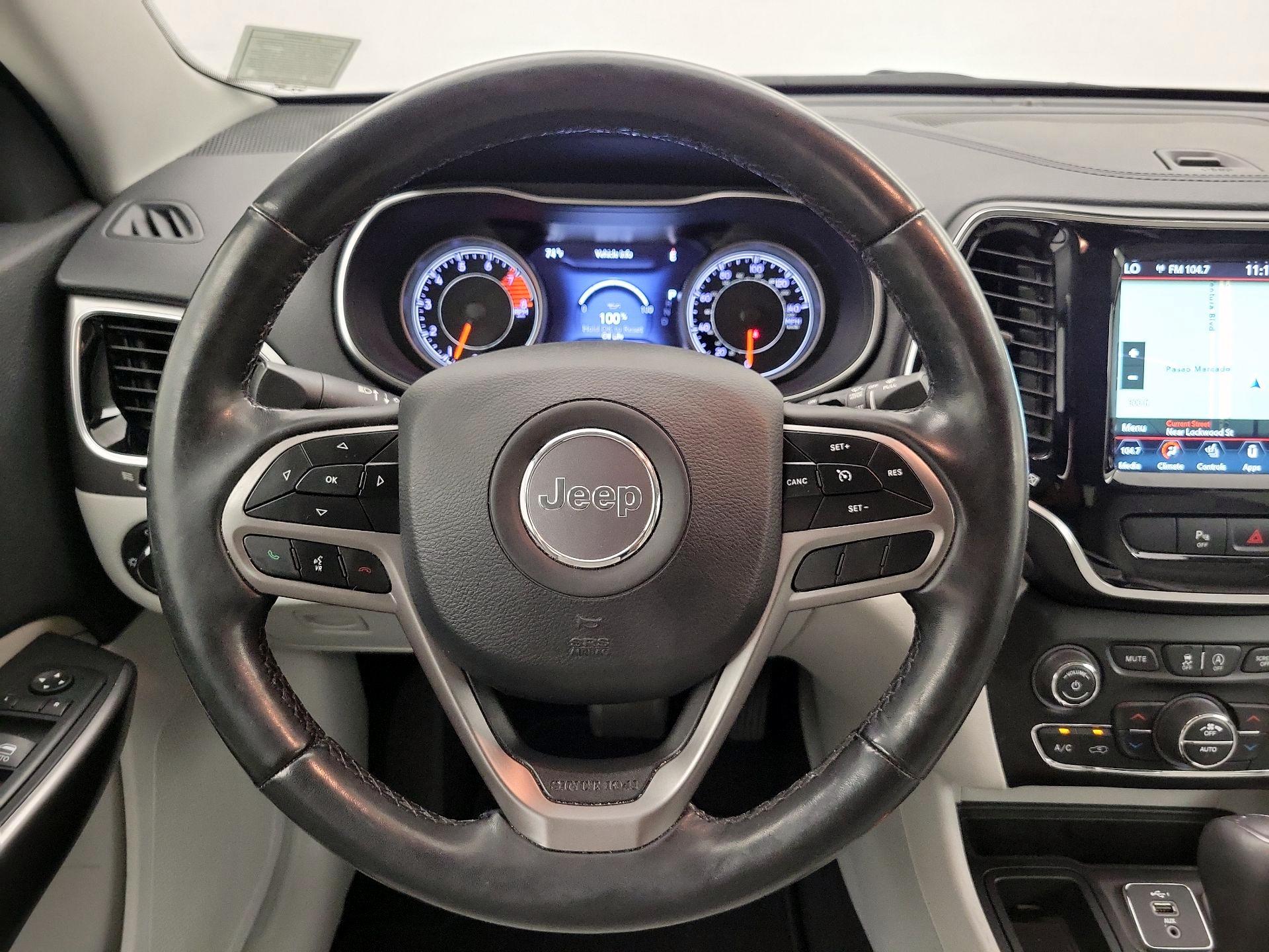 Thumbnail: 2020 Jeep Cherokee - 10