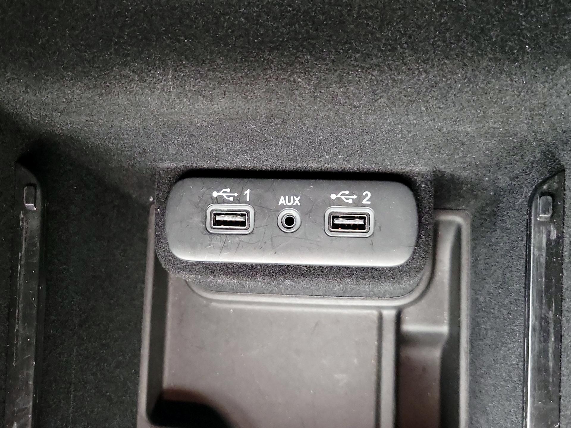 Thumbnail: 2021 Dodge Charger - 18