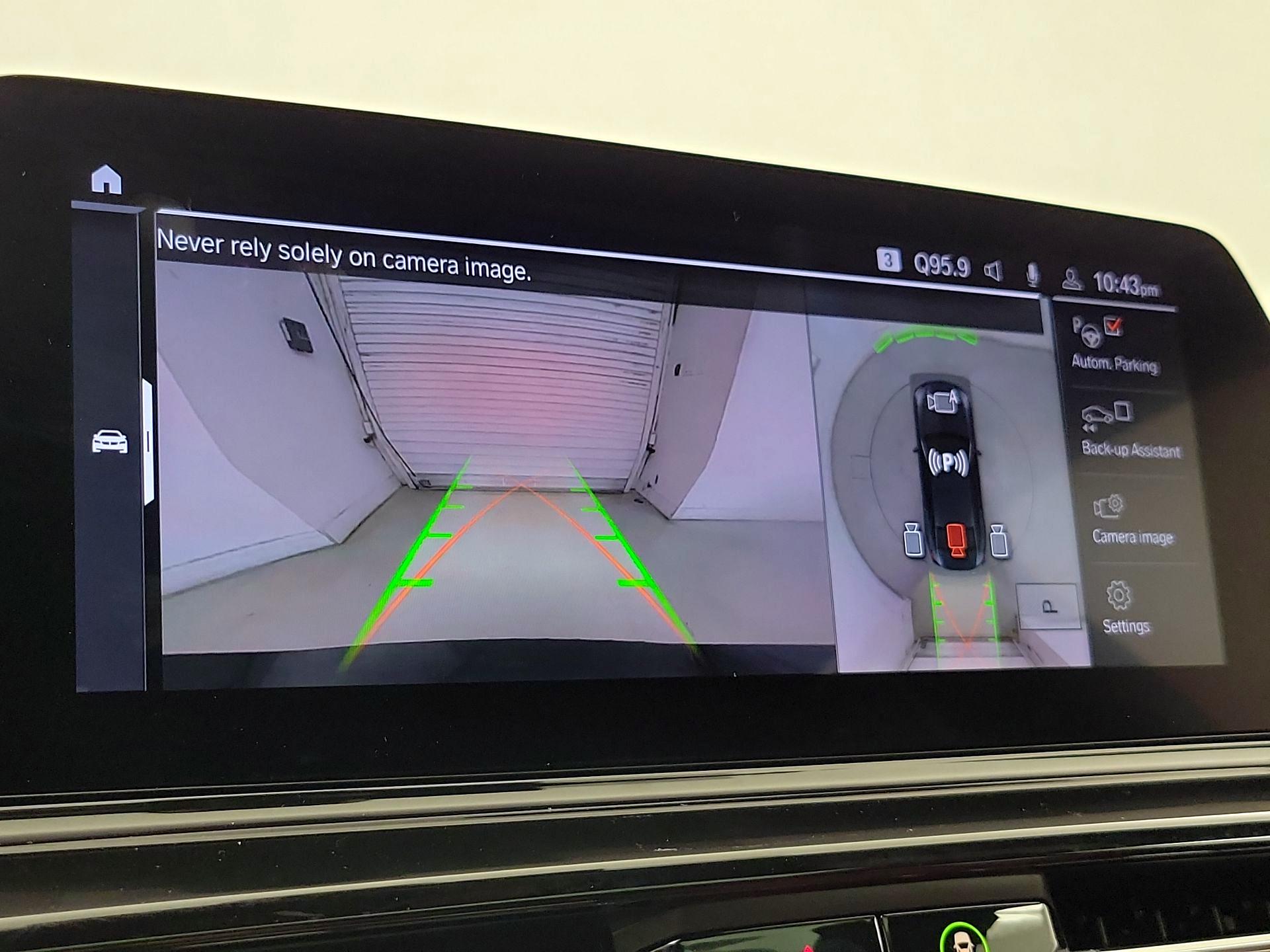 Thumbnail: 2020 BMW 8 Series - 15